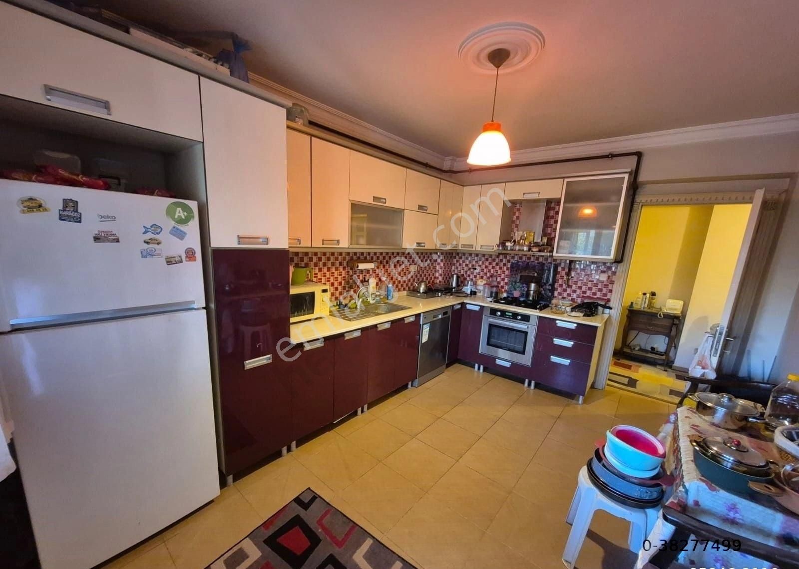 Buca Hürriyet Mahallesinde//nato Karşısı//kemal Sunal Parkyanı/160/3+1/16yıl/önü Açık Ferah Daire - Görsel 12