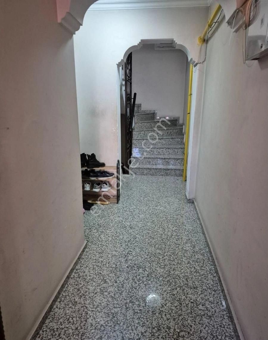 Buca Hürriyet Mahallesinde//nato Karşısı//kemal Sunal Parkyanı/160/3+1/16yıl/önü Açık Ferah Daire - Görsel 5