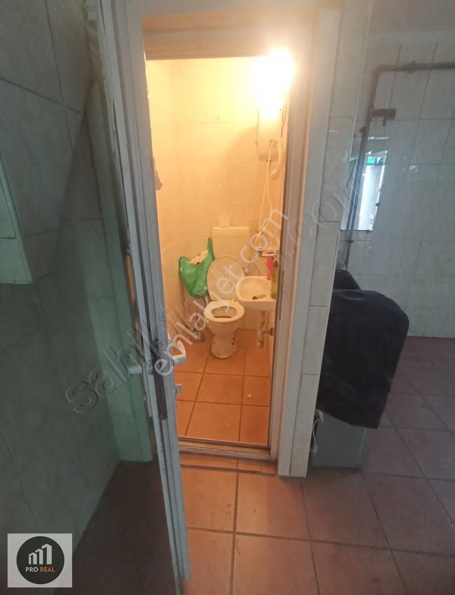 Bezmialem Çapaya Yakın Kiralık Dükkan 40 Metre - Görsel 6