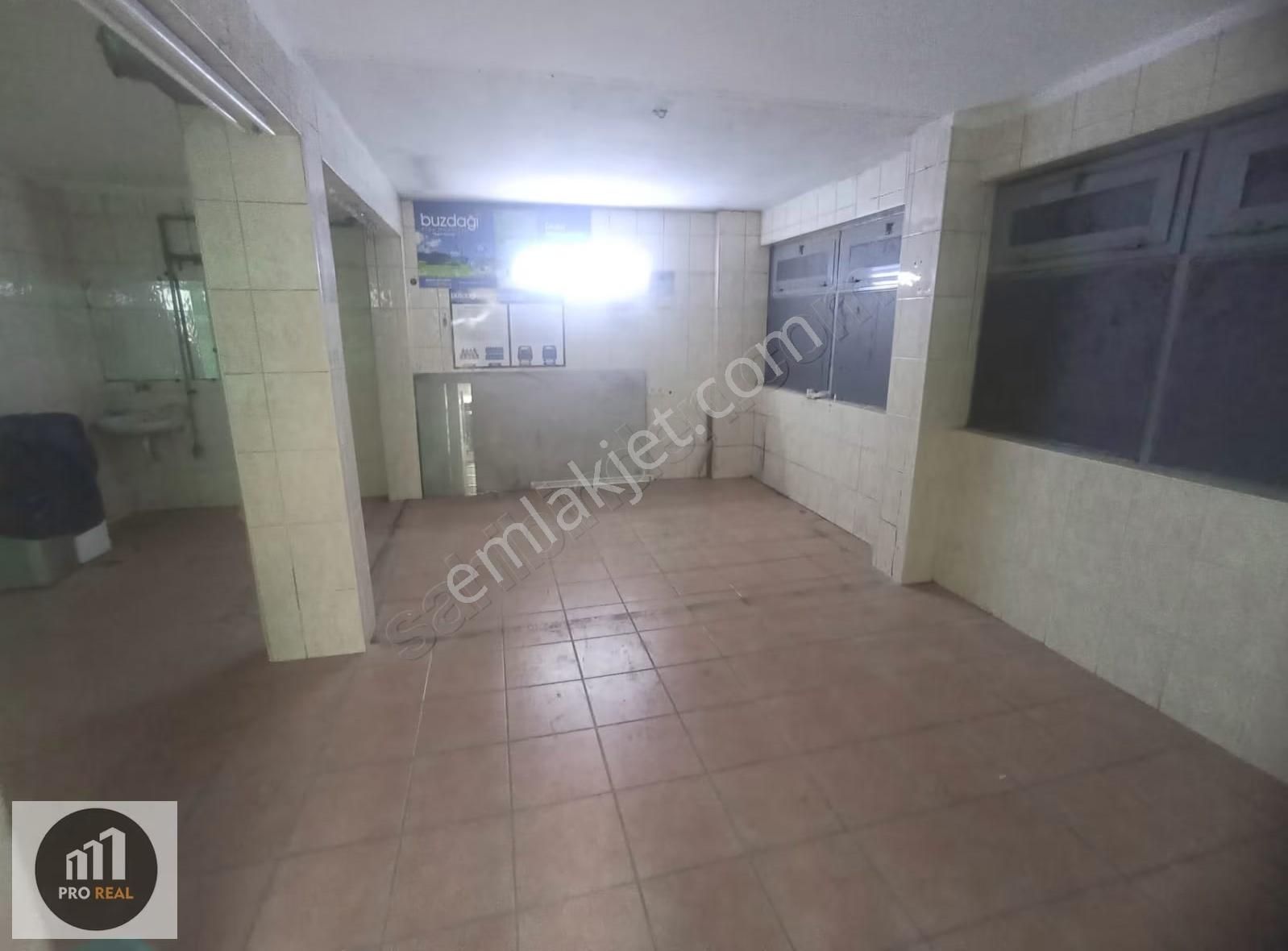 Bezmialem Çapaya Yakın Kiralık Dükkan 40 Metre - Görsel 20