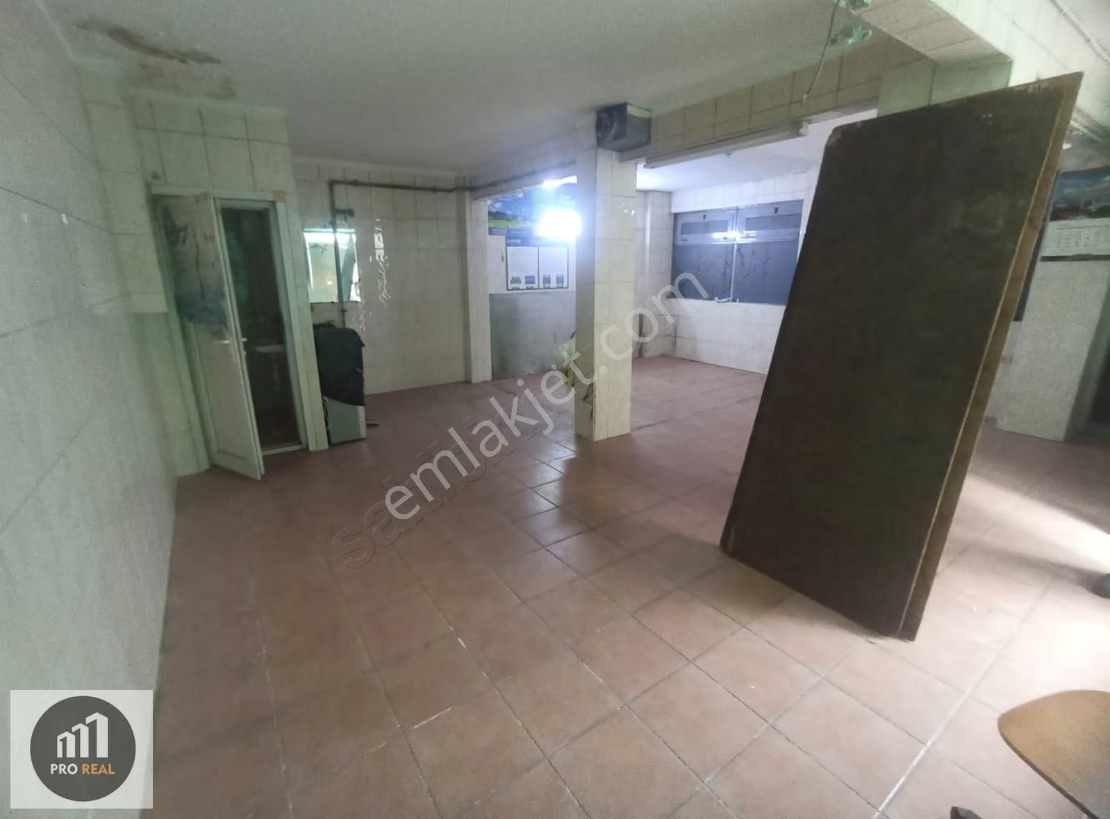 Bezmialem Çapaya Yakın Kiralık Dükkan 40 Metre - Görsel 26
