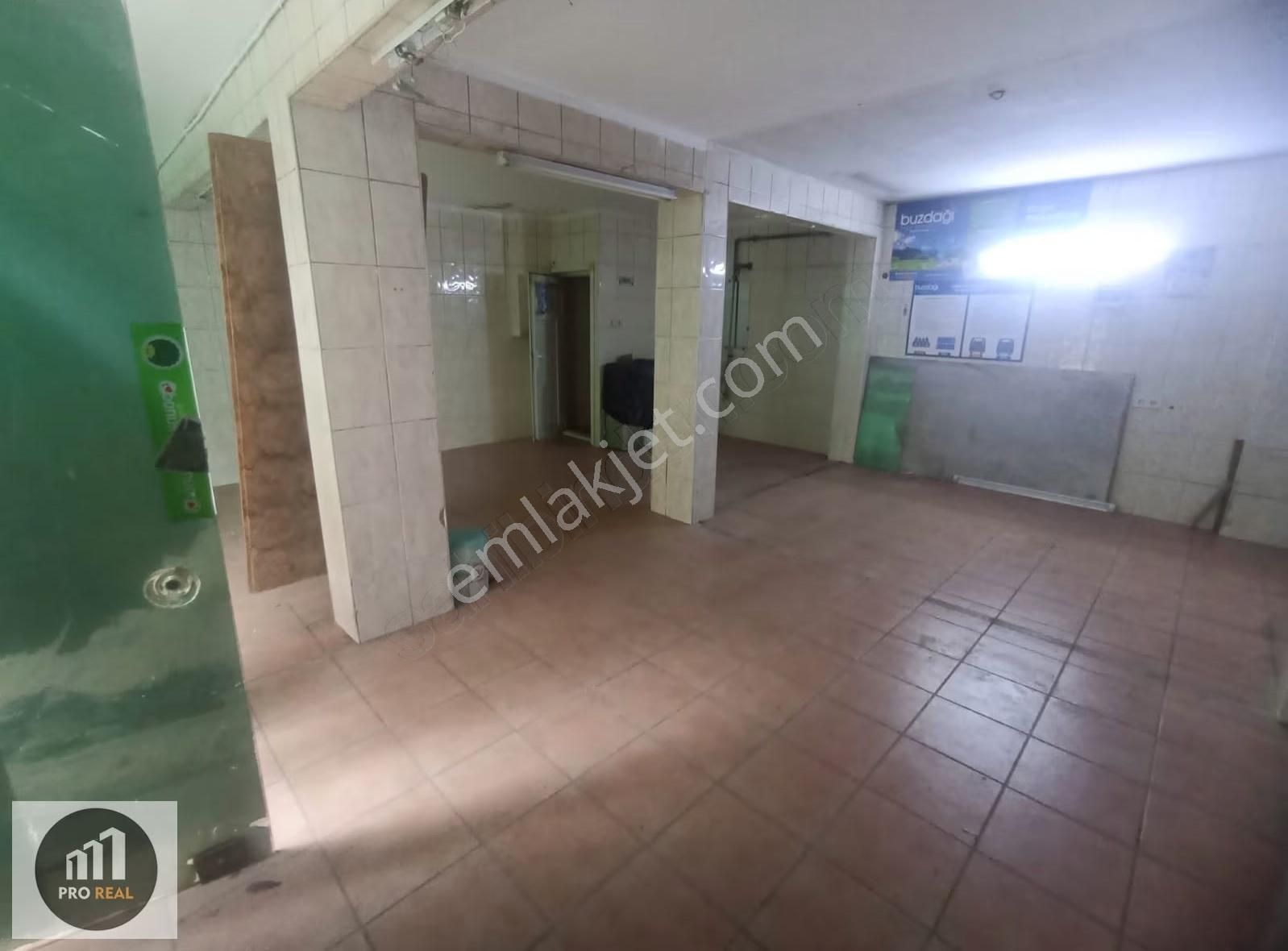 Bezmialem Çapaya Yakın Kiralık Dükkan 40 Metre - Görsel 14