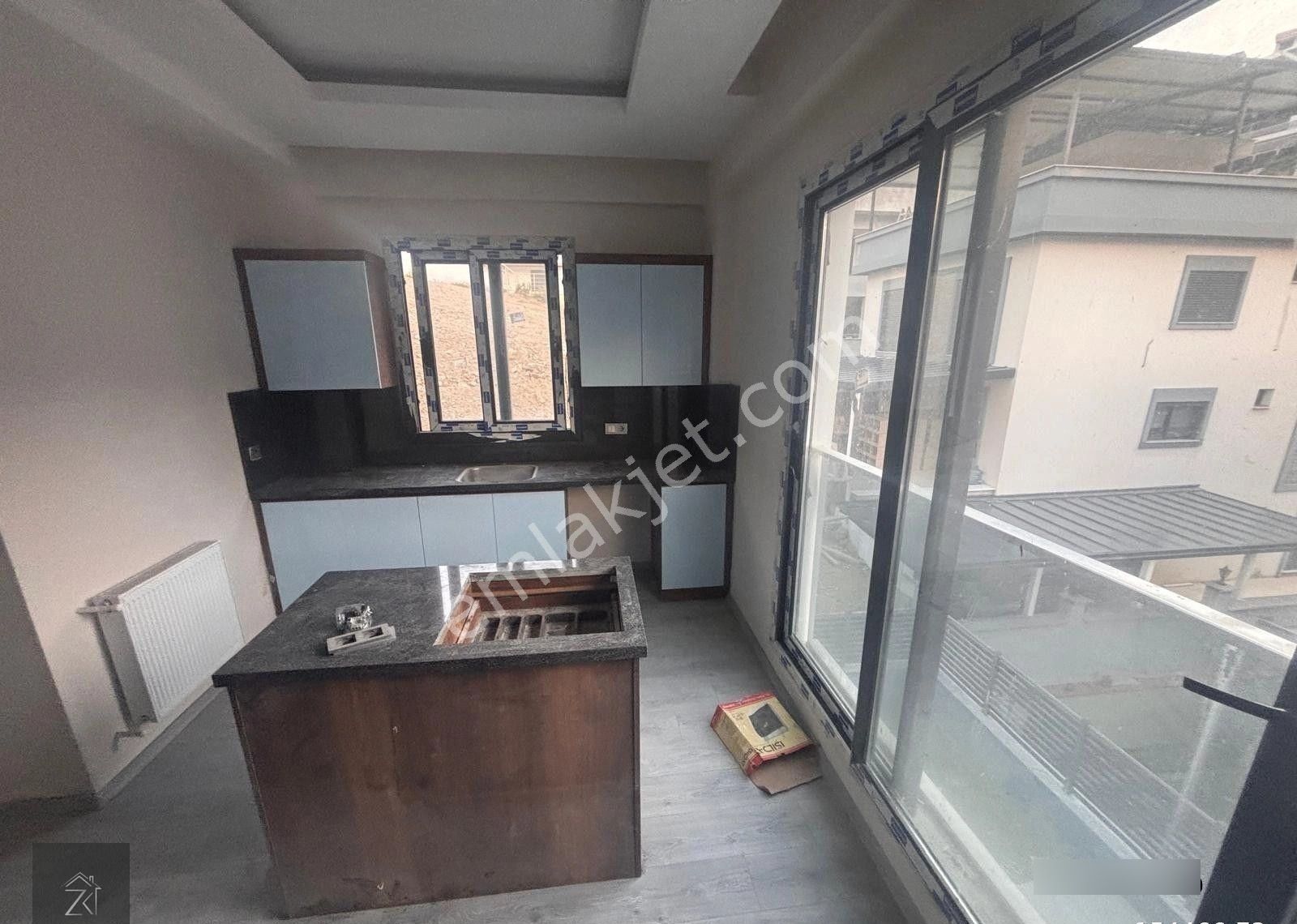 Balçova Çetin Emeç'te Deniz Ve Doğa Manzaralı Sıfır Tripleks Villa - Görsel 14