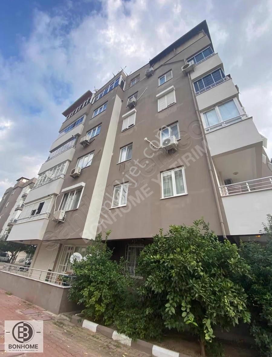 Larada Satılık 1+1 Daire !!!