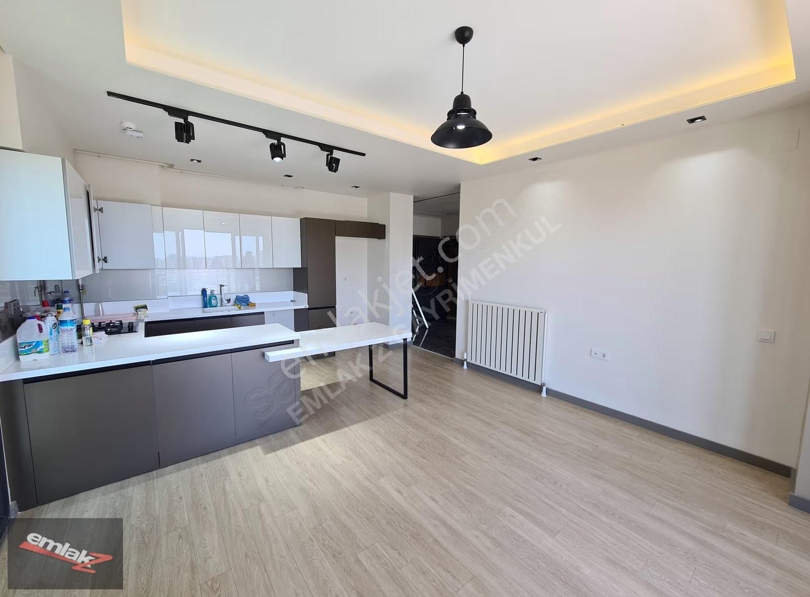 ⫸ Emlak Z 'den ⫸ Güler Plato Sitesinde 4+1 Havuzlu Satılık Daire - Görsel 2