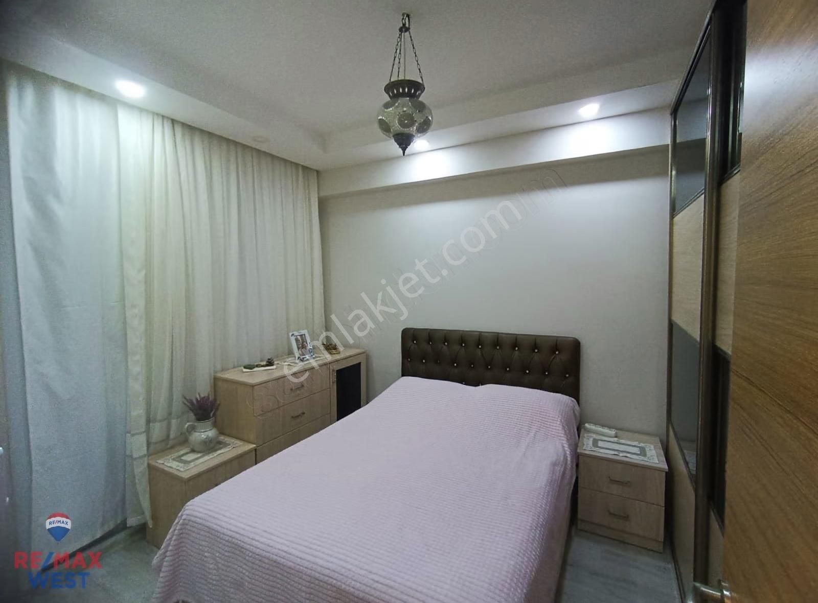 Alaybey Sahile Çok Yakın Balkonlu Arakat 1+1 - Görsel 15