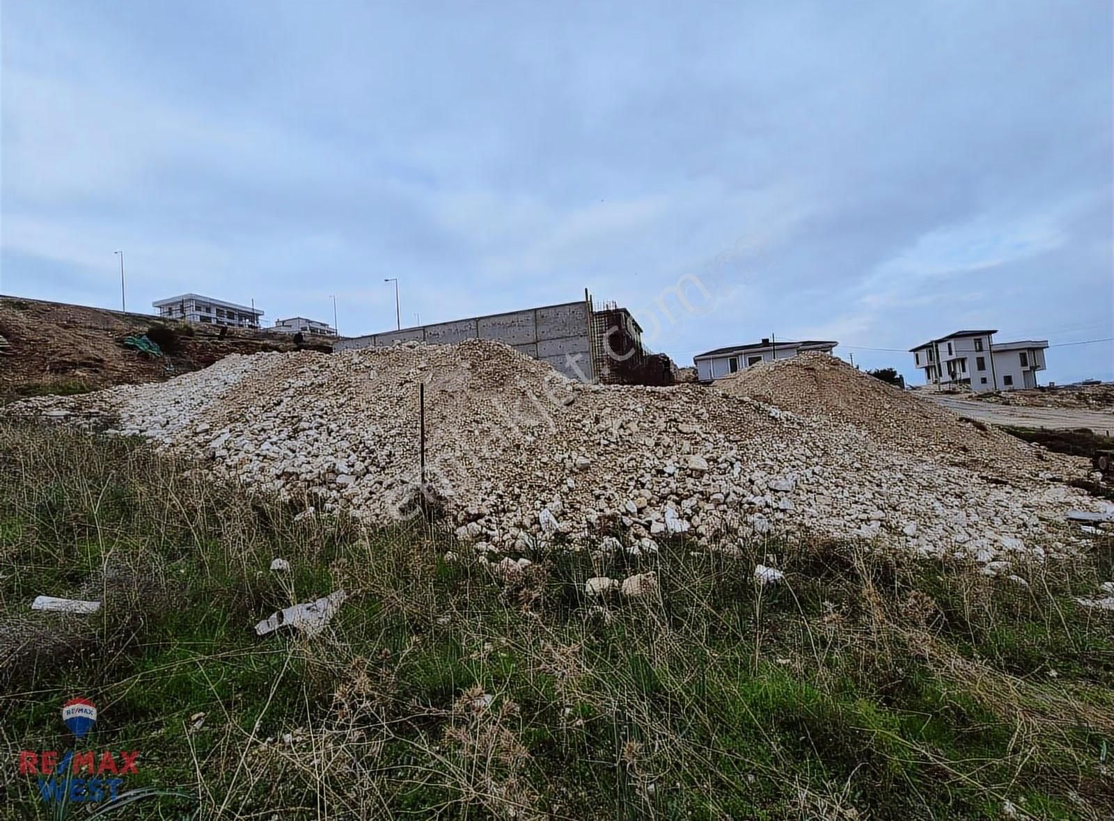 Menemen Villakent İmarlı 589 Metkare Satılık Villa Arsası - Görsel 6