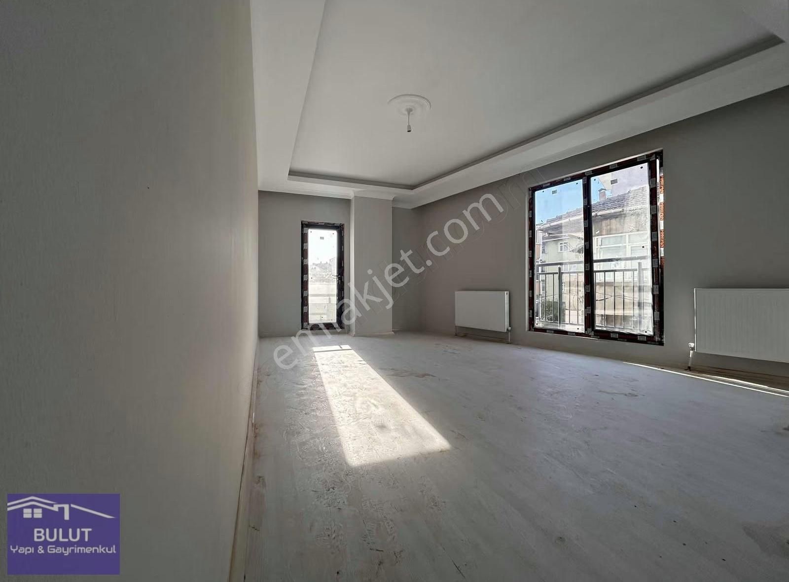 Fatih Sultan Mehmet Cad Yakını 2+1 Ara Kat - Görsel 3