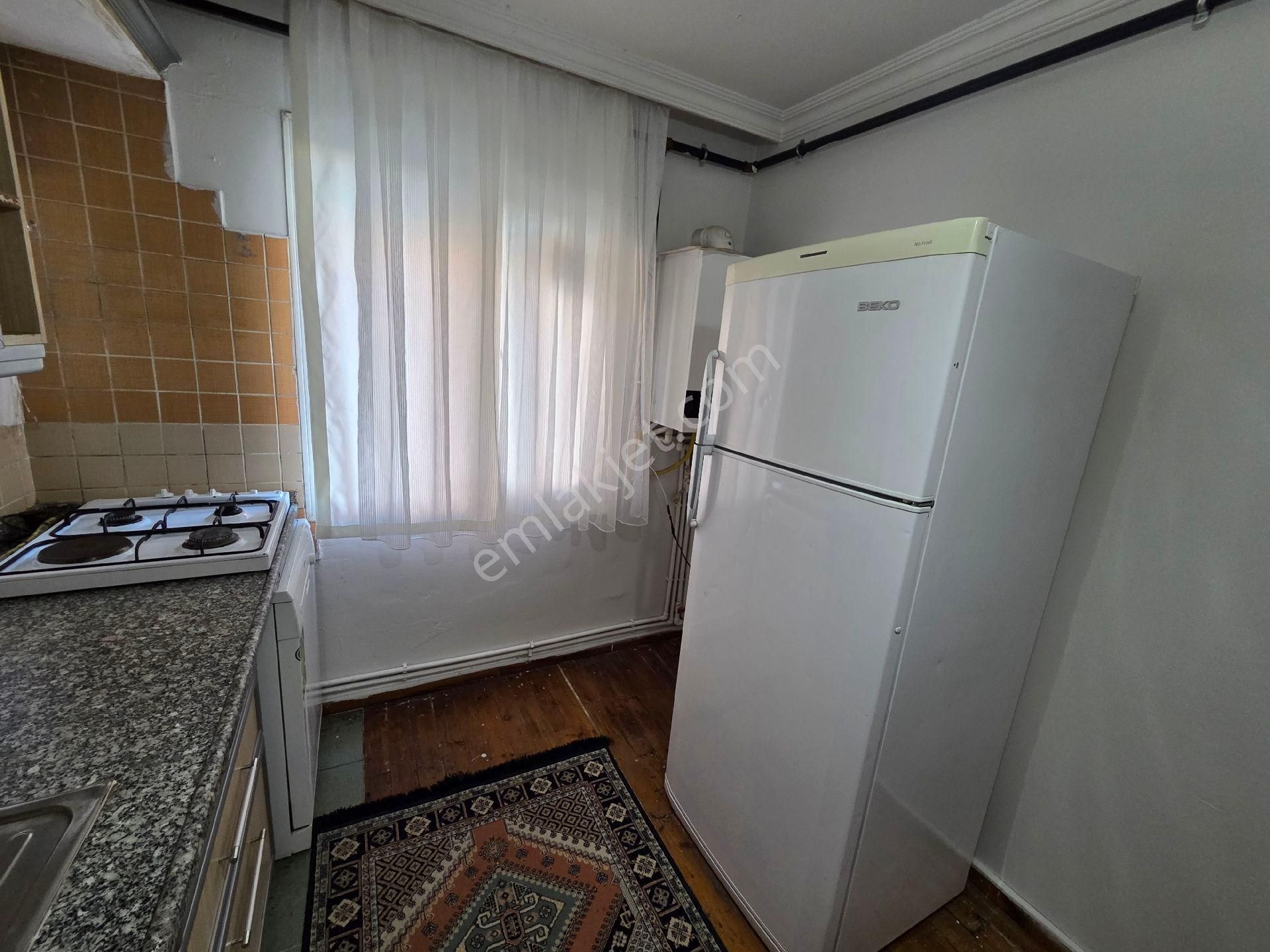 Ege Üni Dibinde 2+1 Eşyalı Doğalgazlı Kiralık Daire - Görsel 12