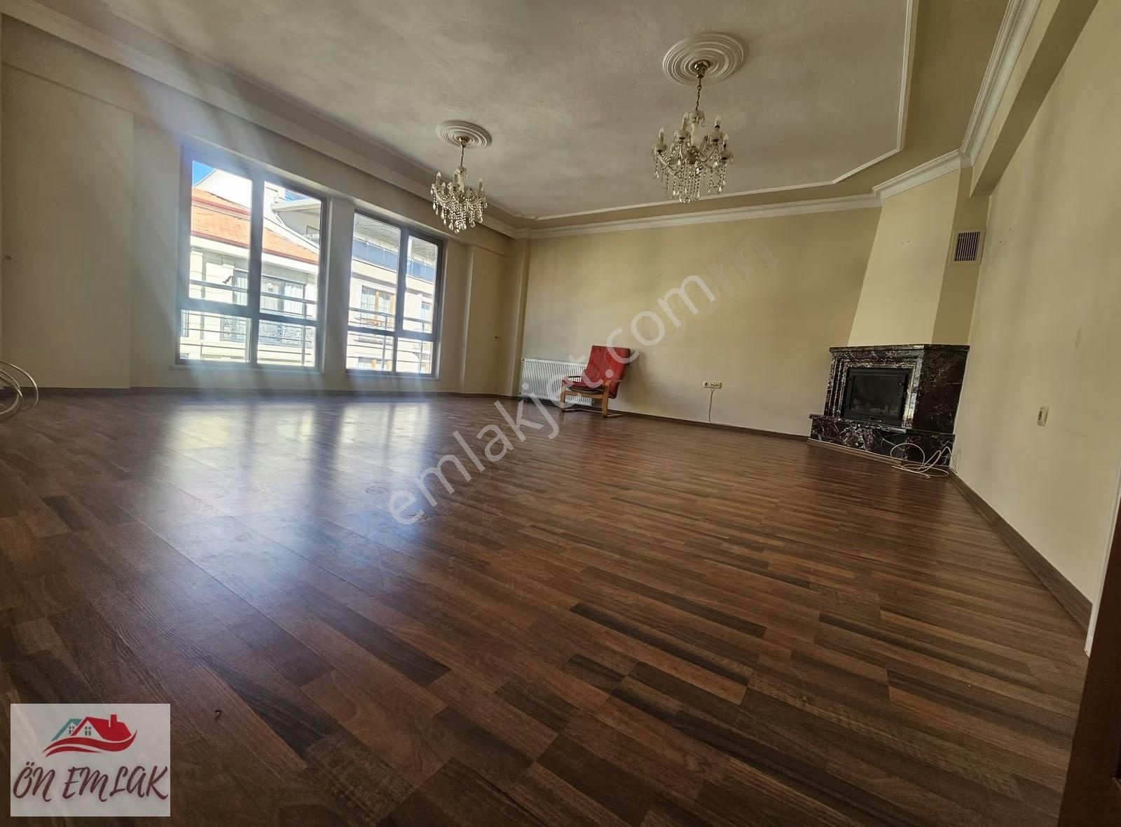 Ön Emlak'tan Burhaniye Merkezde Kiralık Geniş 4+1 Daire! - Görsel 16