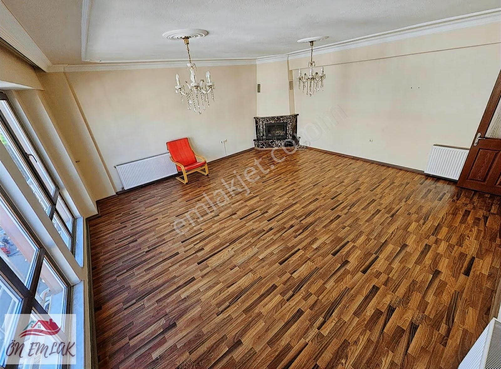 Ön Emlak'tan Burhaniye Merkezde Kiralık Geniş 4+1 Daire! - Görsel 32