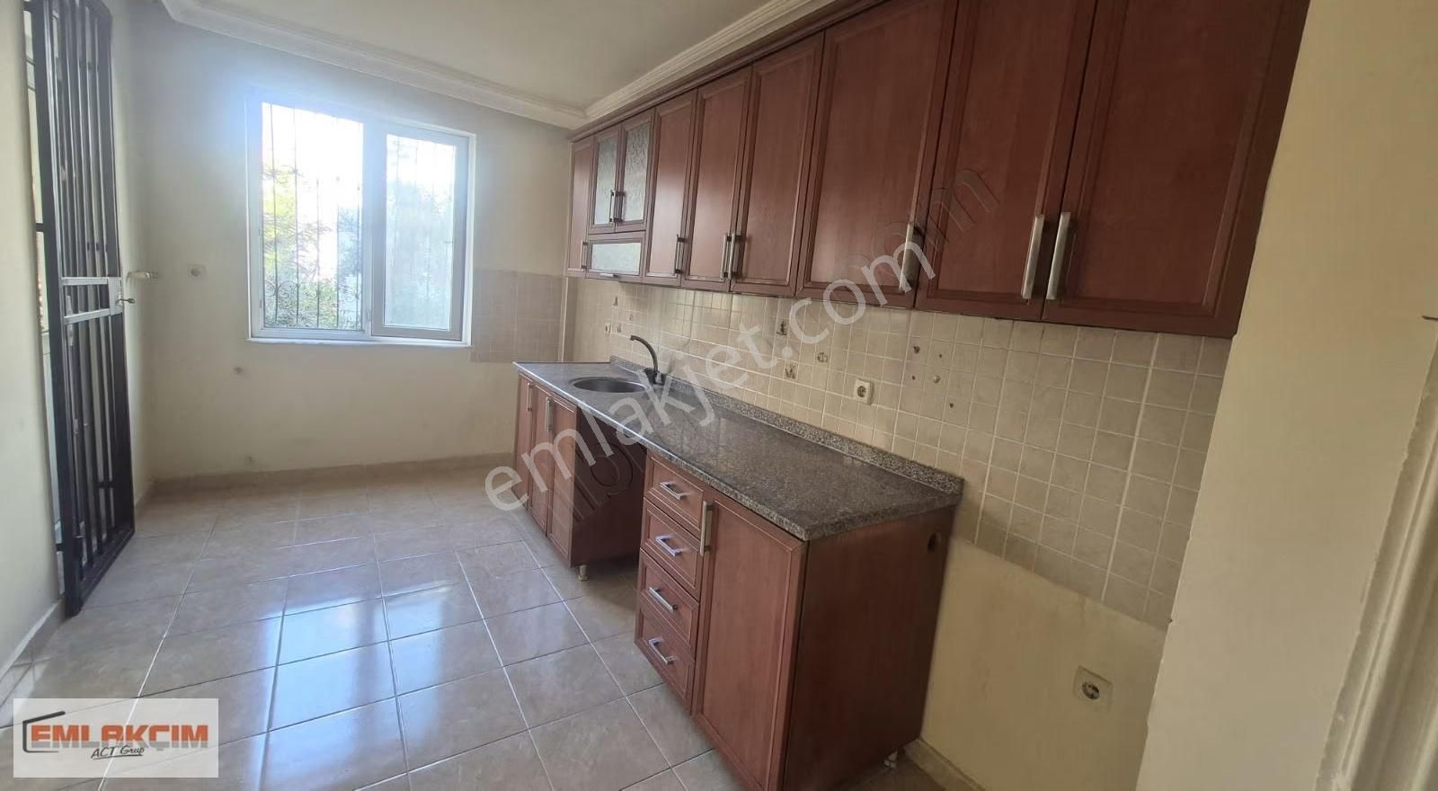 Onay Hamamı Arkası Kiralık 2+1 Geniş Daire