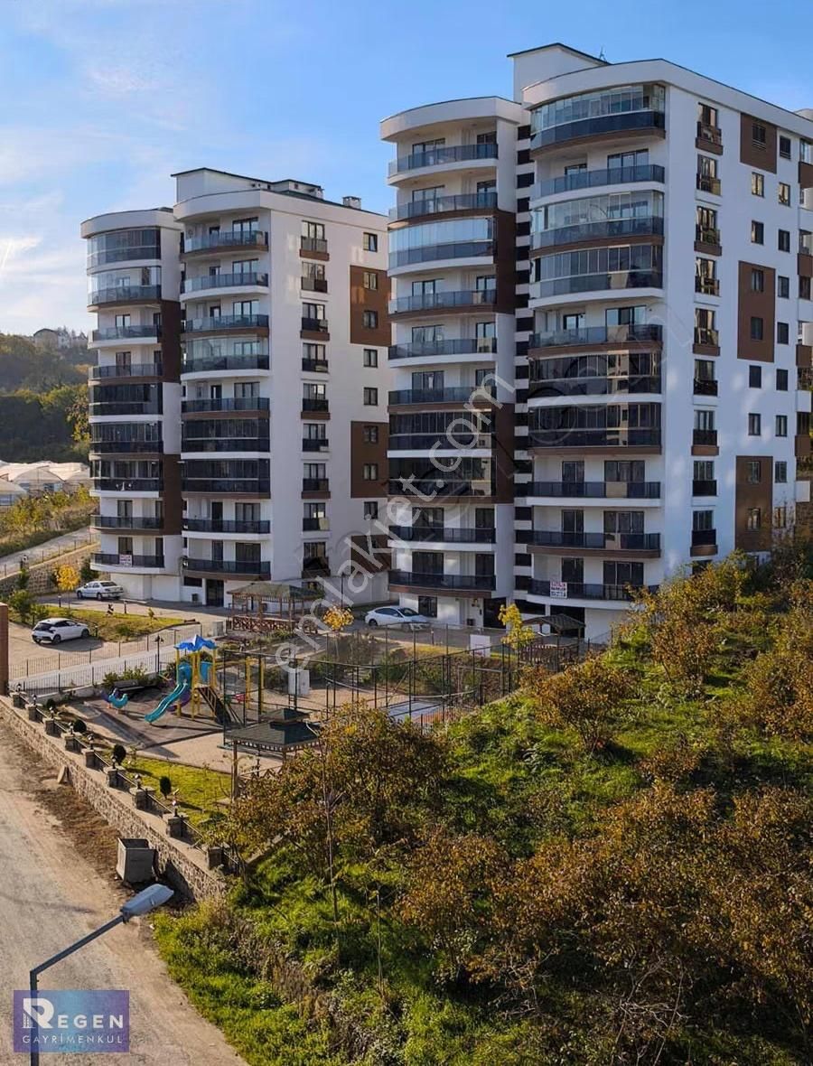 Regen Gayrimenkul'den Trabzon Yalıncak'ta Satılık 3+1 Daire