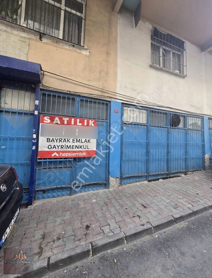 Esenler Fatih Mahallesi Satılık Düzgiriş Dükkan 300m2
