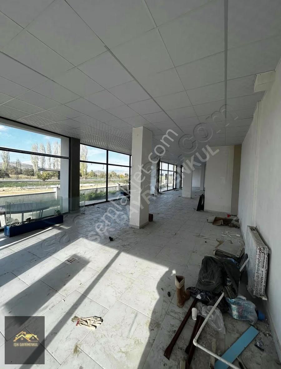 Işık Gayrimenkul'den Kiralık Fatih Mh. Depolu 170 M2 Dükkan - Görsel 4