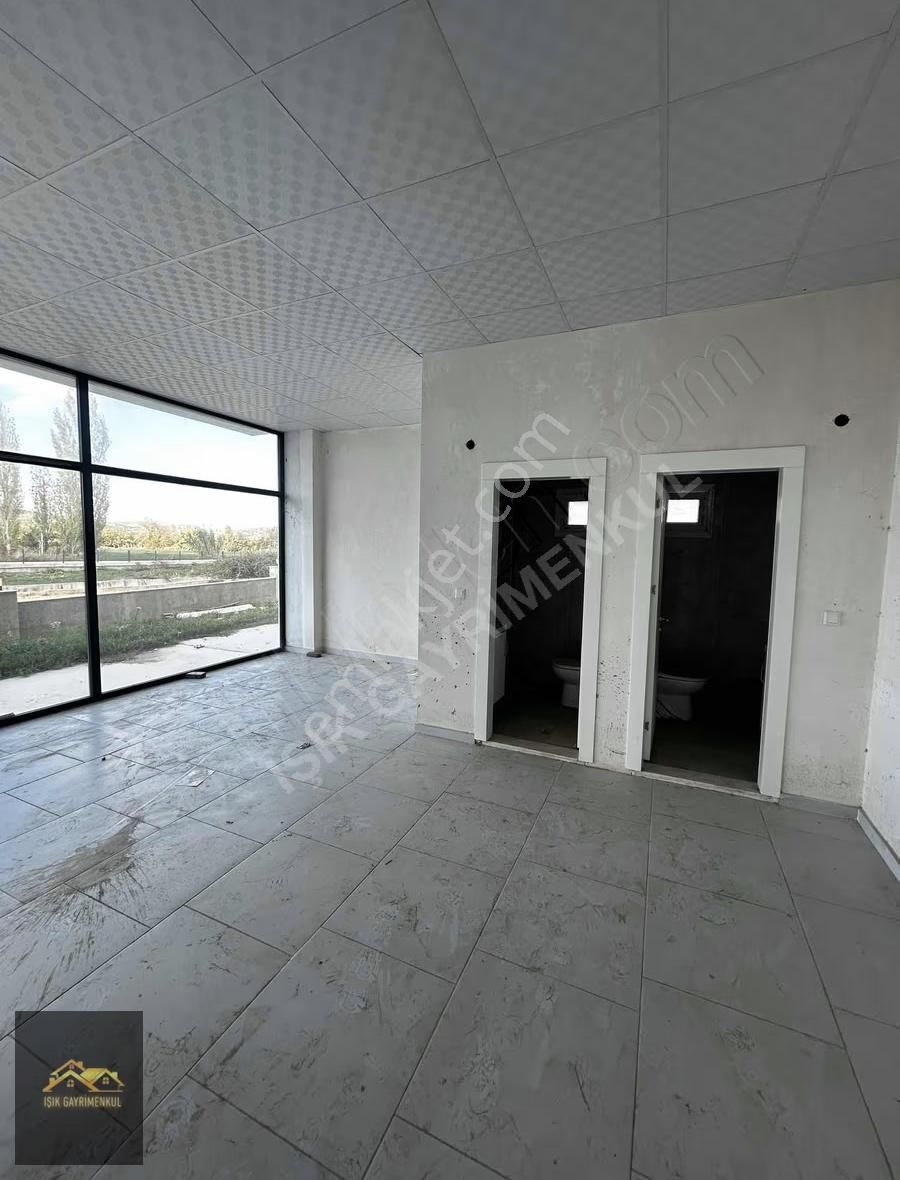 Işık Gayrimenkul'den Kiralık Fatih Mh. Depolu 170 M2 Dükkan - Görsel 3