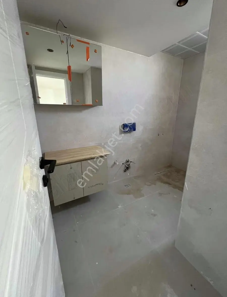 Altınovada Satılık 4+1 Sıfır Asansörlü Lüx Dubleks Daire - Görsel 4