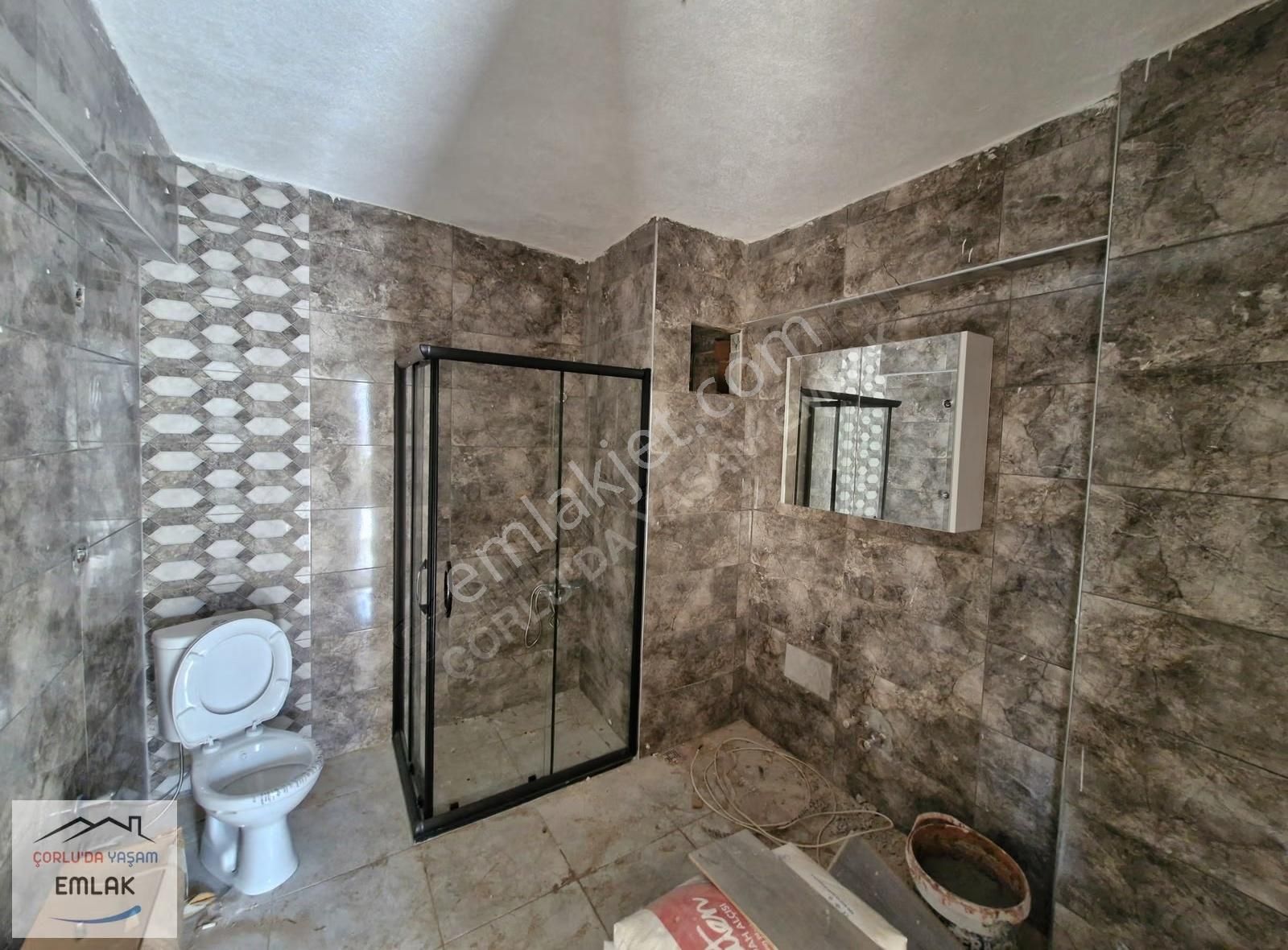 Muhittinde Eski Salı Pazarında İçi Full Yapılı Satılık 3+1 Daire - Görsel 9