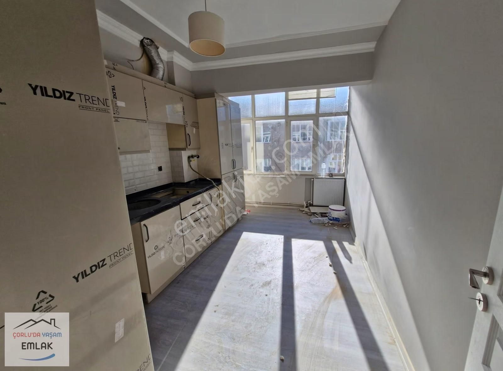 Muhittinde Eski Salı Pazarında İçi Full Yapılı Satılık 3+1 Daire - Görsel 8