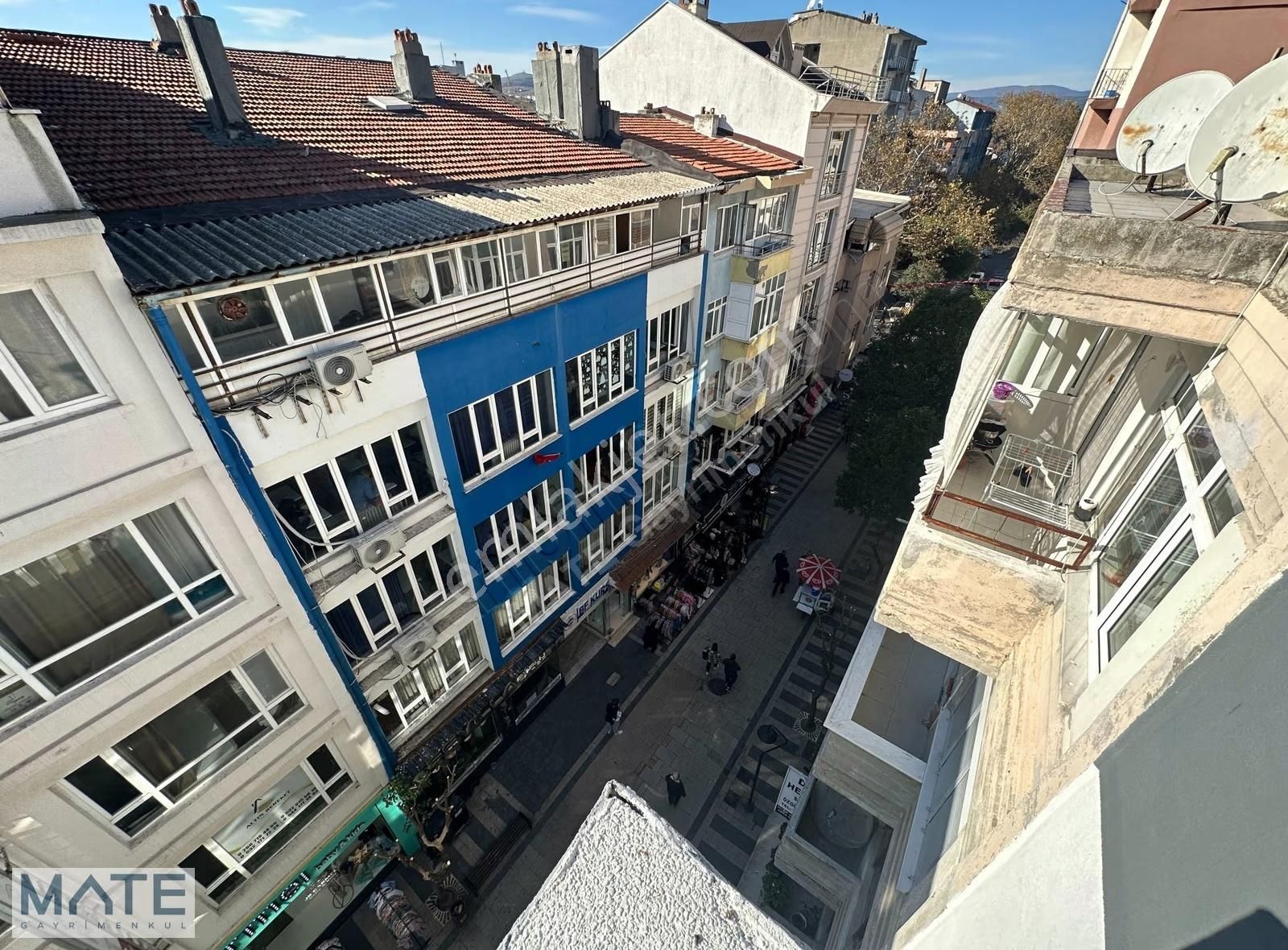 Çarşı Merkezde Doğalgaz Kombili 2+1 Satılık Daire - Görsel 6