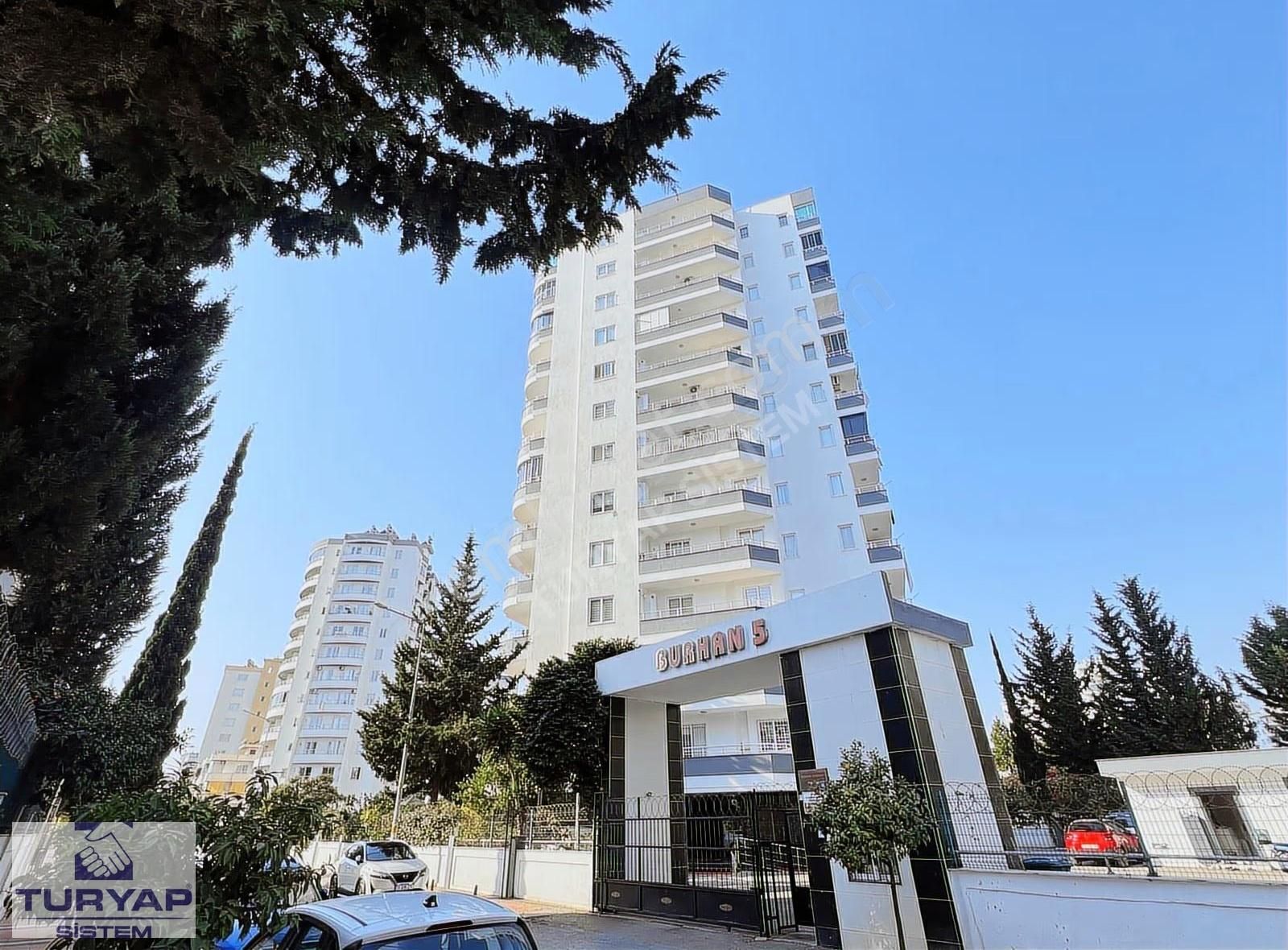 Forum'a Yürüme Mesafesi Havuzlu Sitede Geniş 4+1 Kiralık Daire