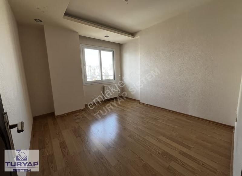 Forum'a Yürüme Mesafesi Havuzlu Sitede Geniş 4+1 Kiralık Daire - Görsel 2