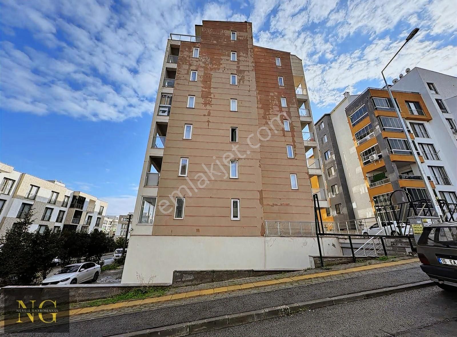Nergisden Kiralık Site İçi Otoparklı Klimalı 1+1 Daire - Görsel 18