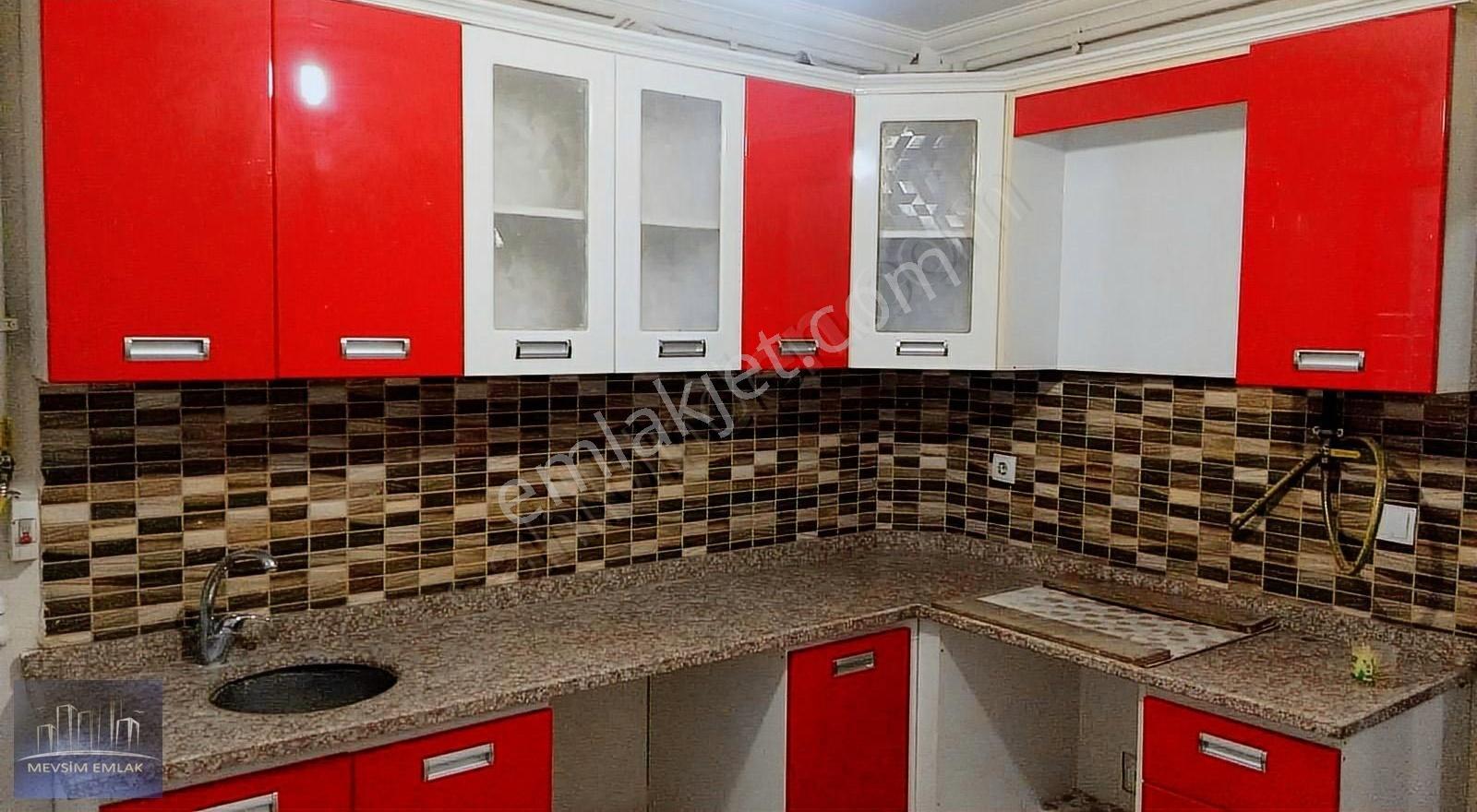 Maraş Caddesi Elite Word Otel Karşısı Satılık 2+1 Daire