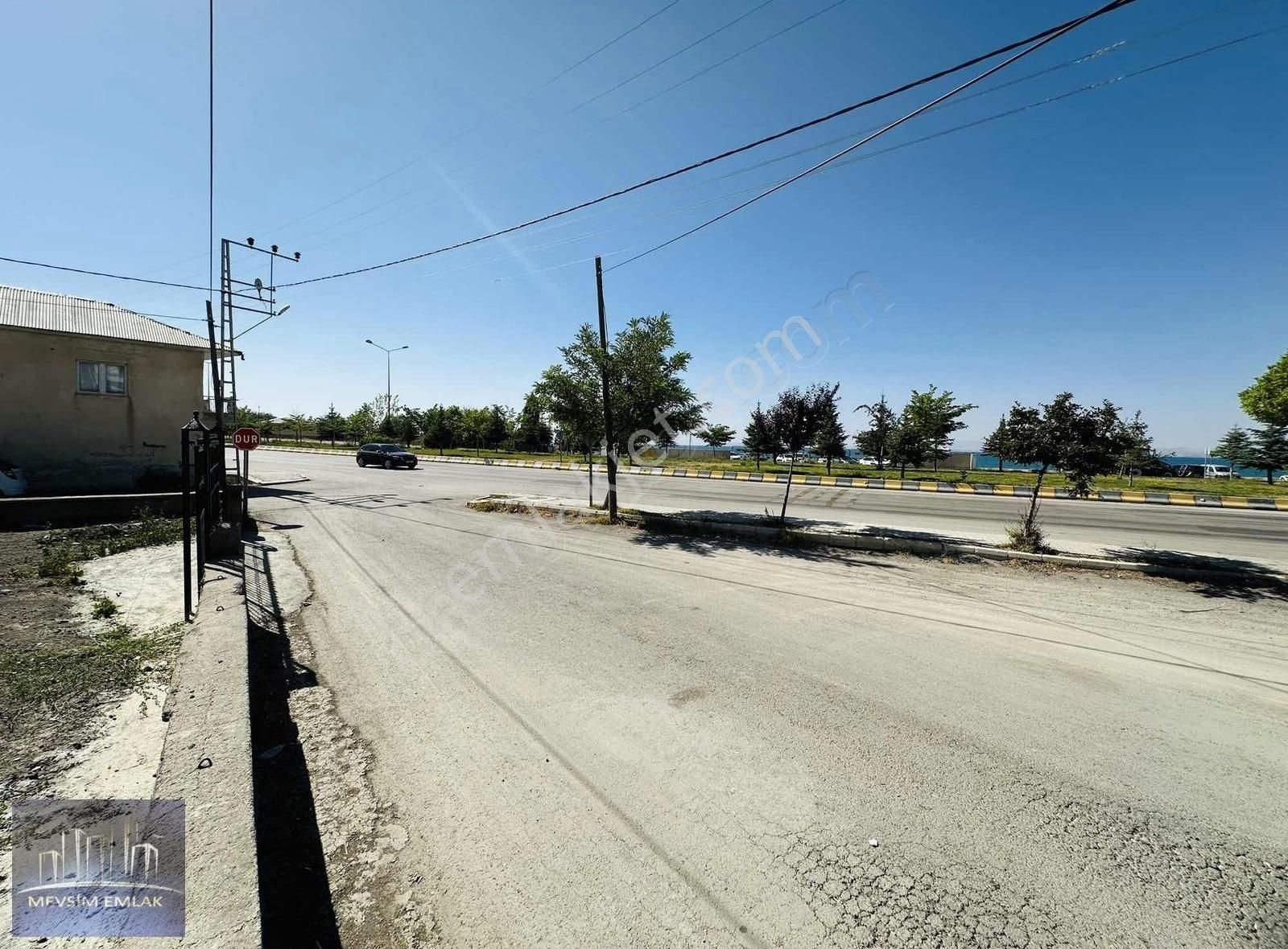 Edremit Sahile Ve Caddeye Sıfır Satılık 1009 M2 Ticari Arsa - Görsel 4