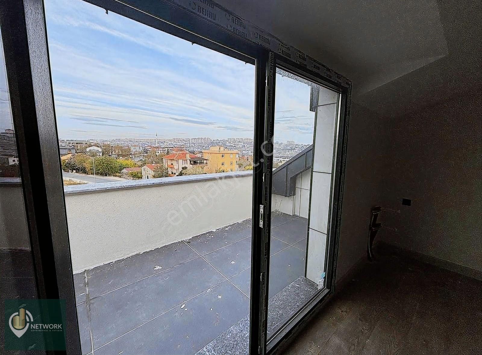 Acil Satılık Beylikdüzü Kavaklı'da 3+1 Ultra Lux Dubleks Daire - Görsel 12