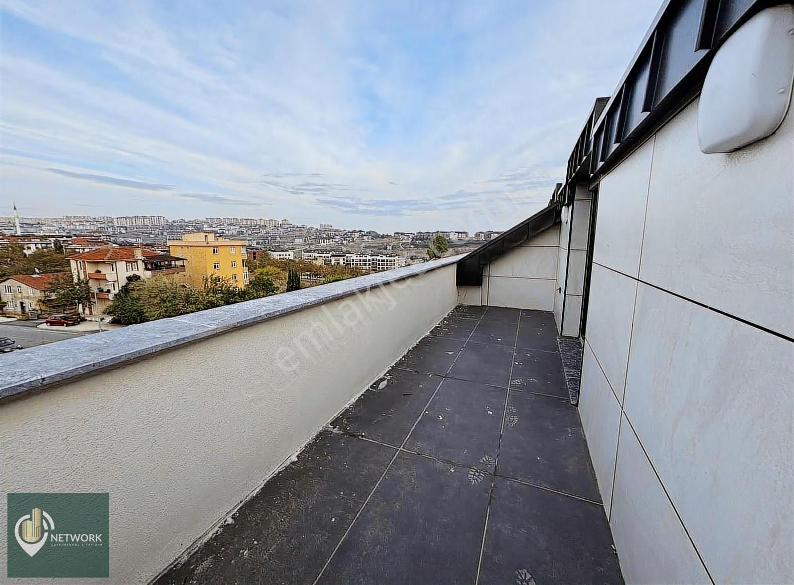 Acil Satılık Beylikdüzü Kavaklı'da 3+1 Ultra Lux Dubleks Daire - Görsel 17