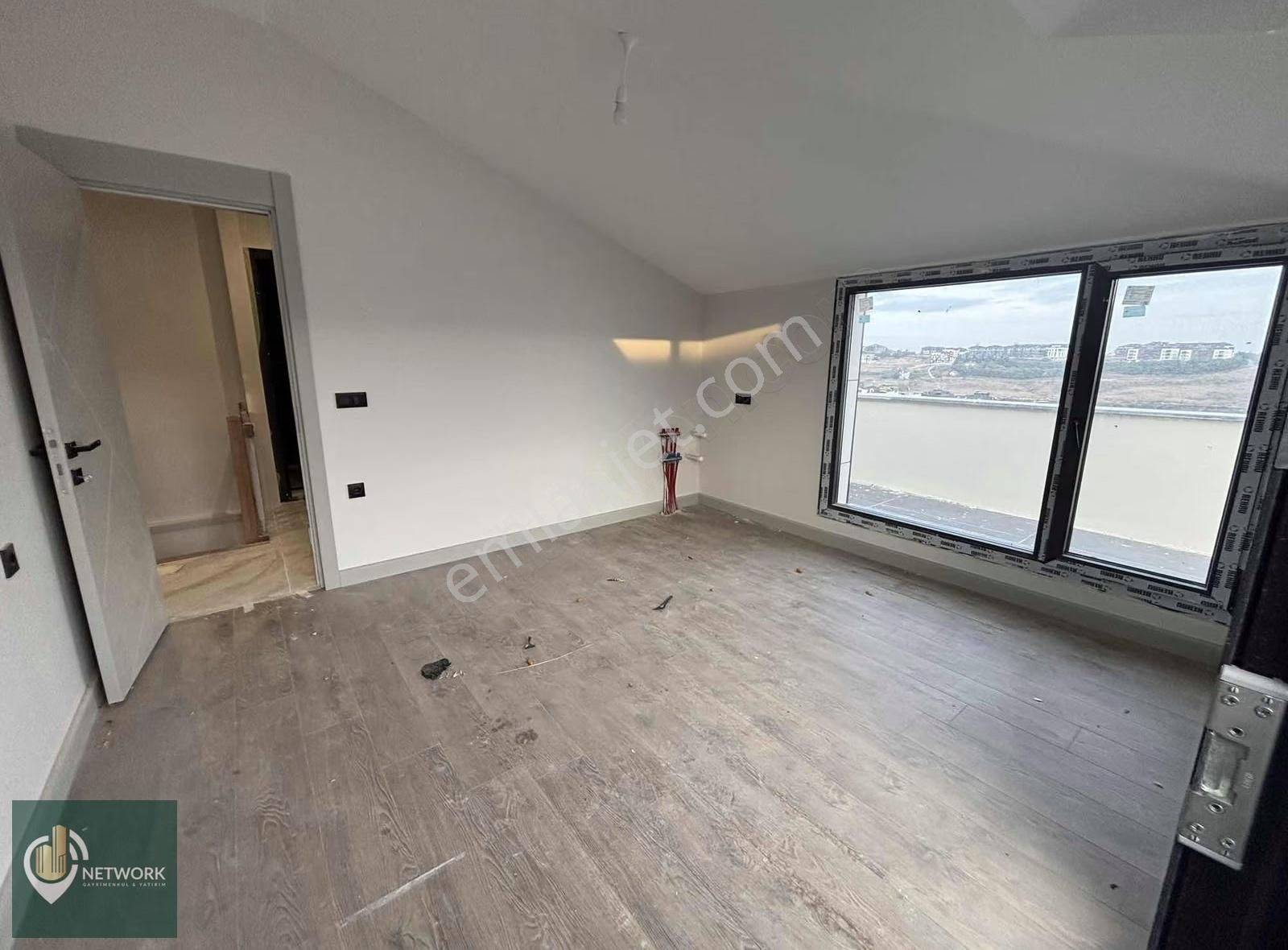 Acil Satılık Beylikdüzü Kavaklı'da Ultra Lux Dubleks 4+1 Daire - Görsel 17