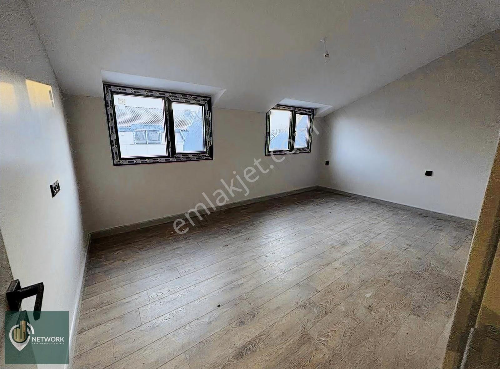 Acil Satılık Beylikdüzü Kavaklı'da Ultra Lux Dubleks 4+1 Daire - Görsel 2