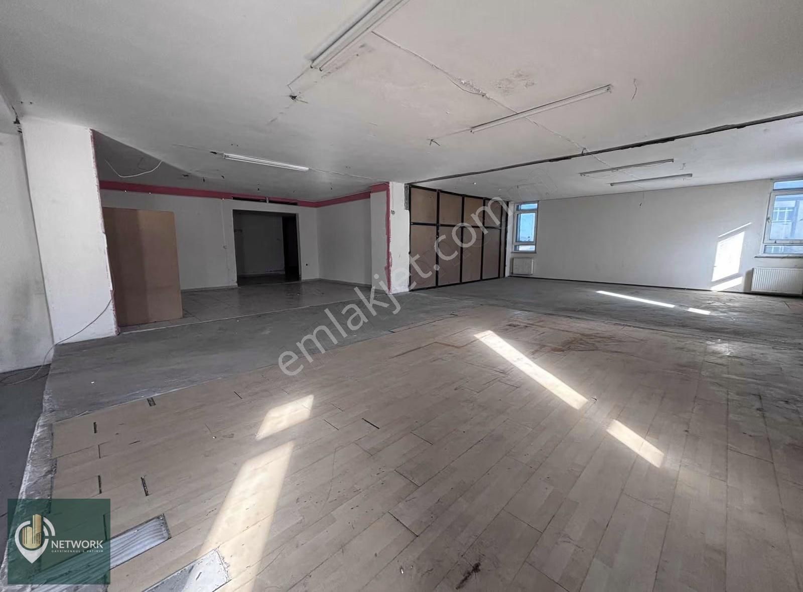 Avcılar Firuzköy'de 1.400 M2 Ana Cadde Üzerinde Kiralık İş Yeri - Görsel 6