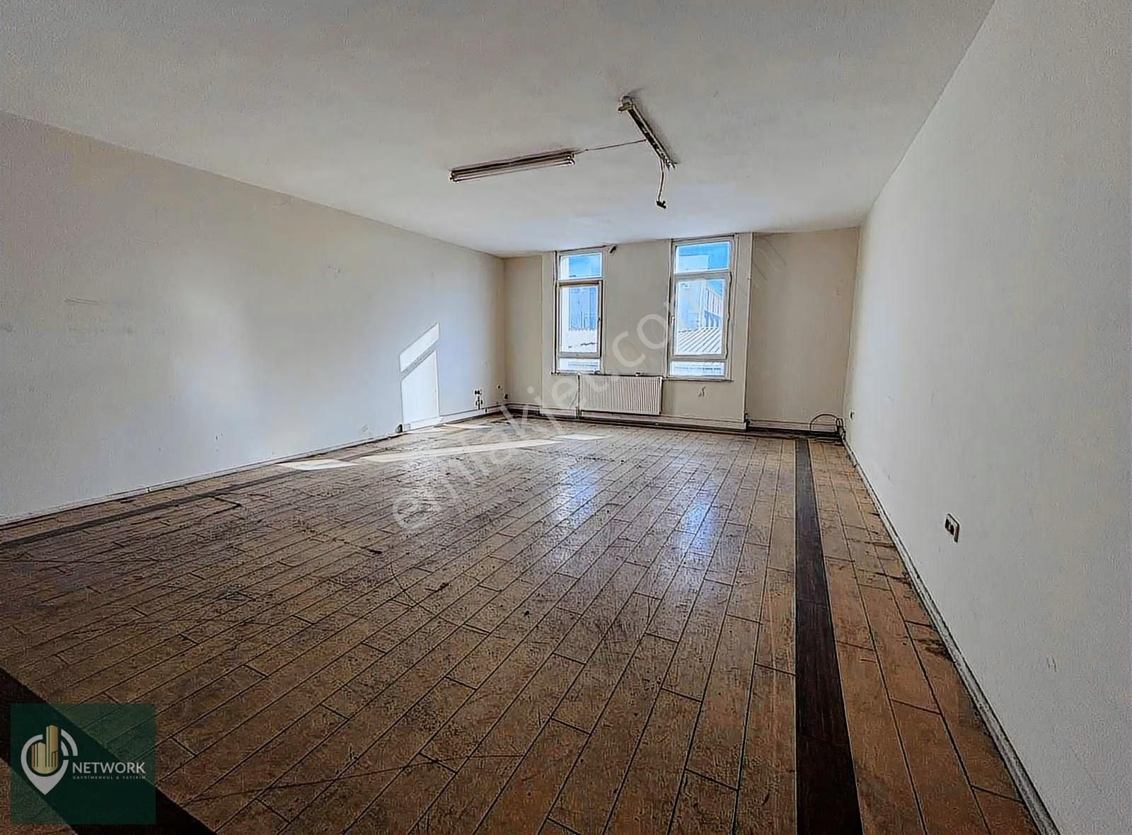 Avcılar Firuzköy'de 1.400 M2 Ana Cadde Üzerinde Kiralık İş Yeri - Görsel 3