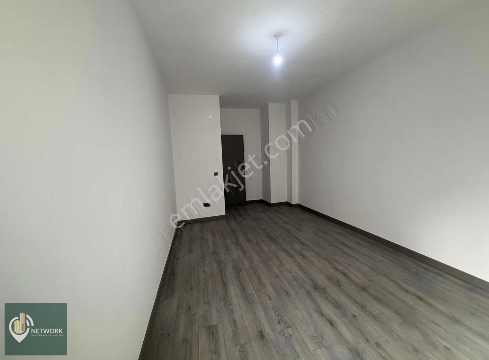 Yeni Binada Ara Katta Ulaşım Sorunu Olmayan 2+1 Daire - Görsel 9