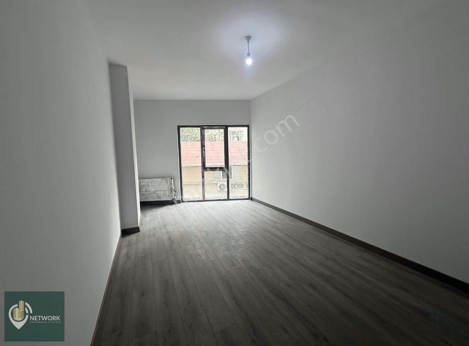 Yeni Binada Ara Katta Ulaşım Sorunu Olmayan 2+1 Daire - Görsel 8