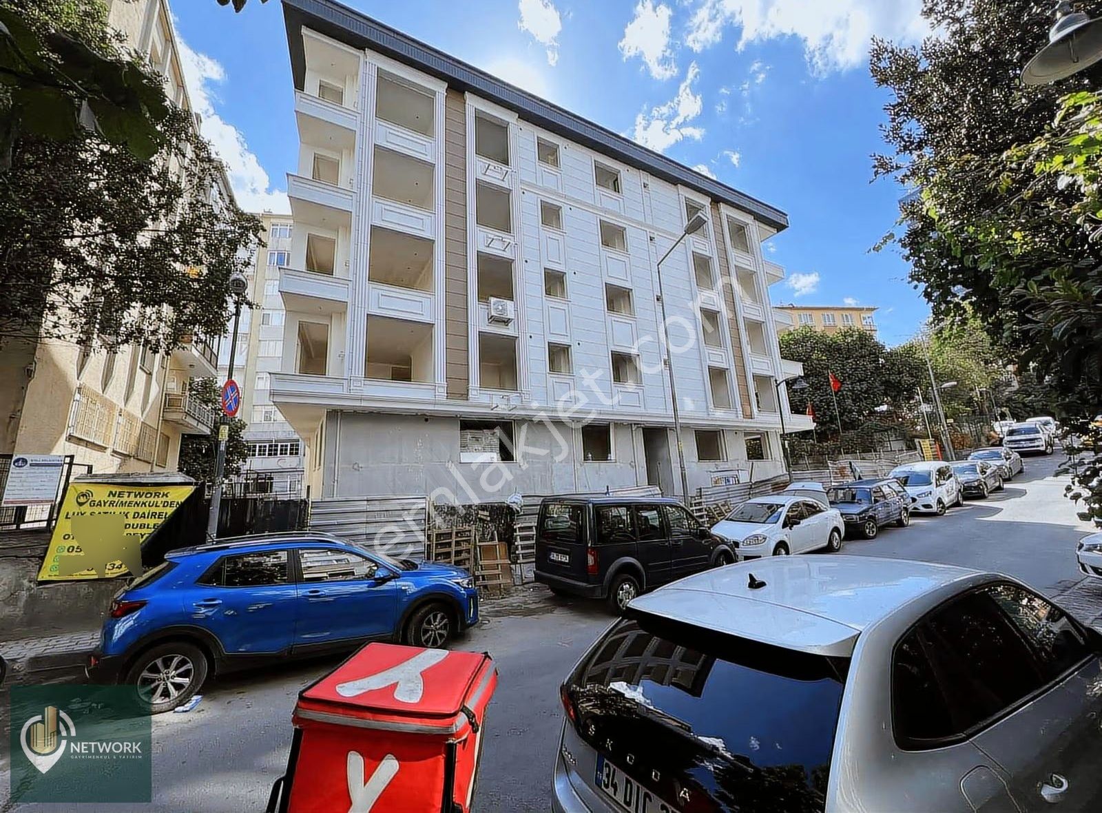 Mecidiyeköy Meydana Çok Yakın Sıfır Binada Otoparklı 2+1 Daire