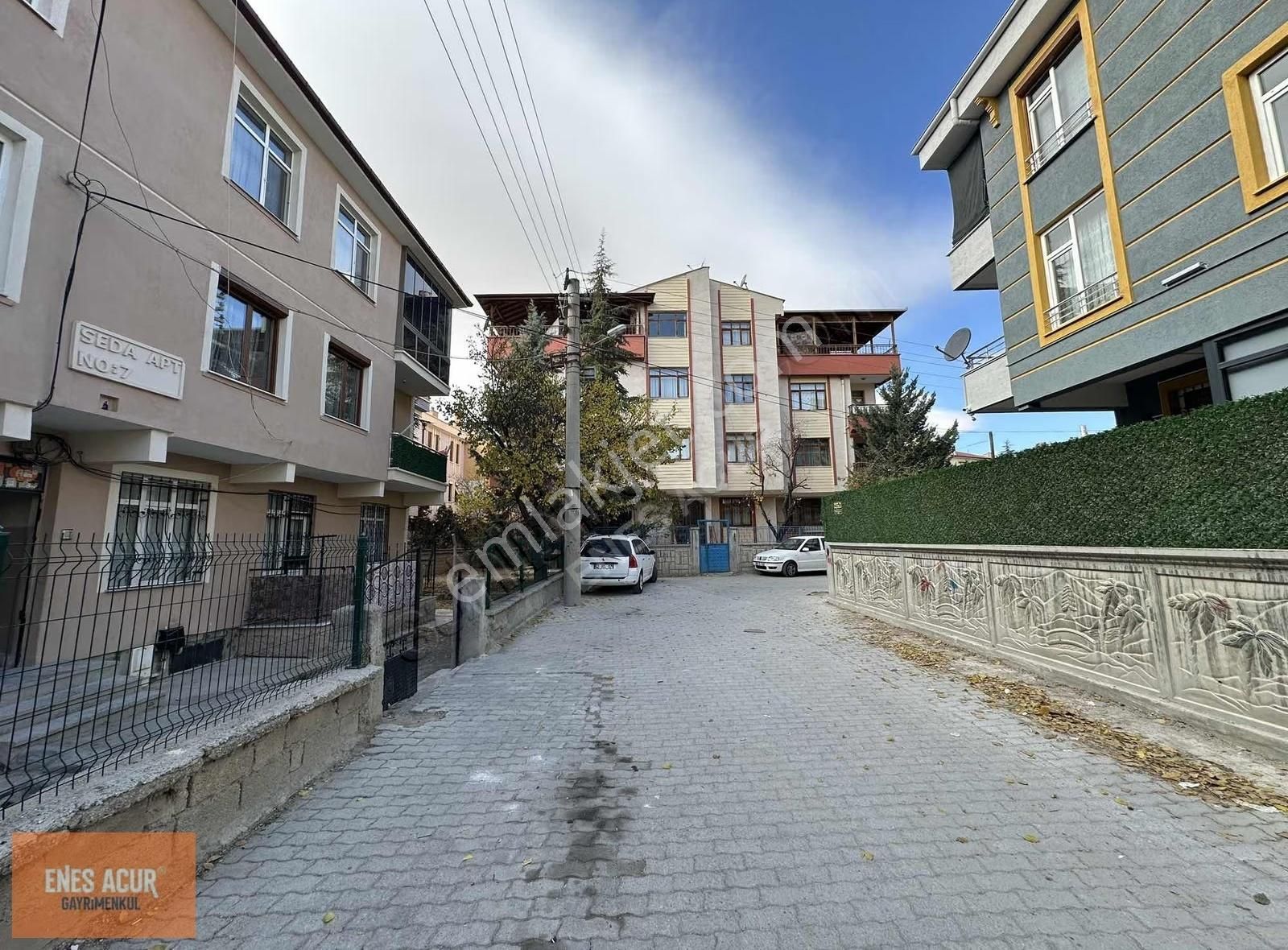 Enes Acur'dan Nüfus Müdürlüğü Civarı 3+1 Daire