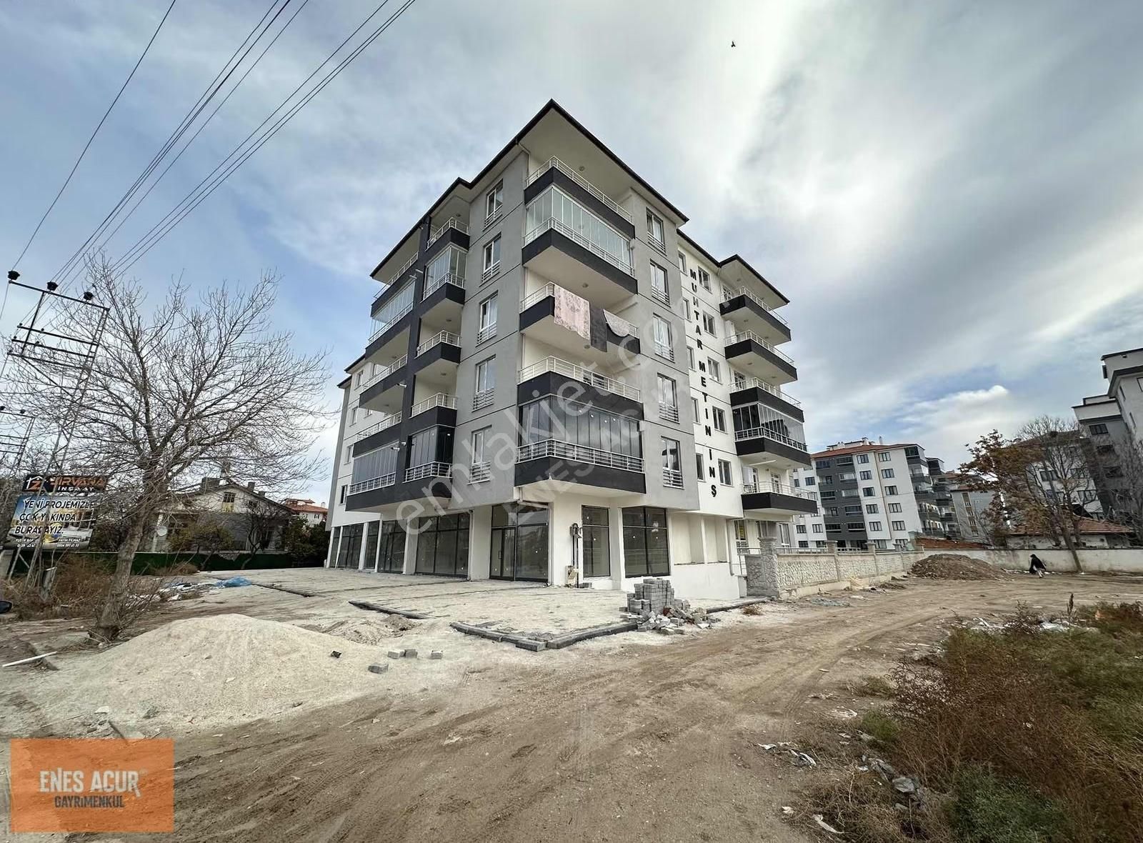 Enes Acur' Dan Erenler Mah. Total Petrol Arkası 3+1 Arakat