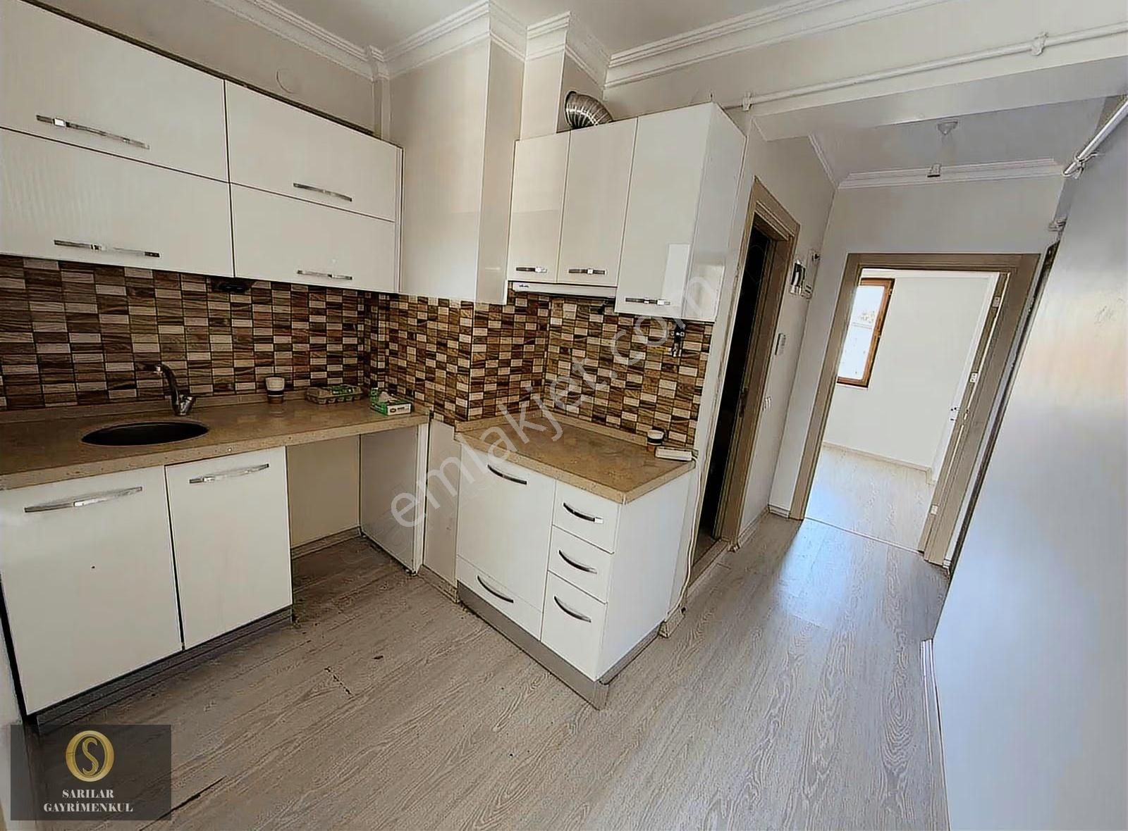 Sarılar Gayrimenkul'den Hat Boyu Cadde Üzeri 1+1 Asansörlü - Görsel 16