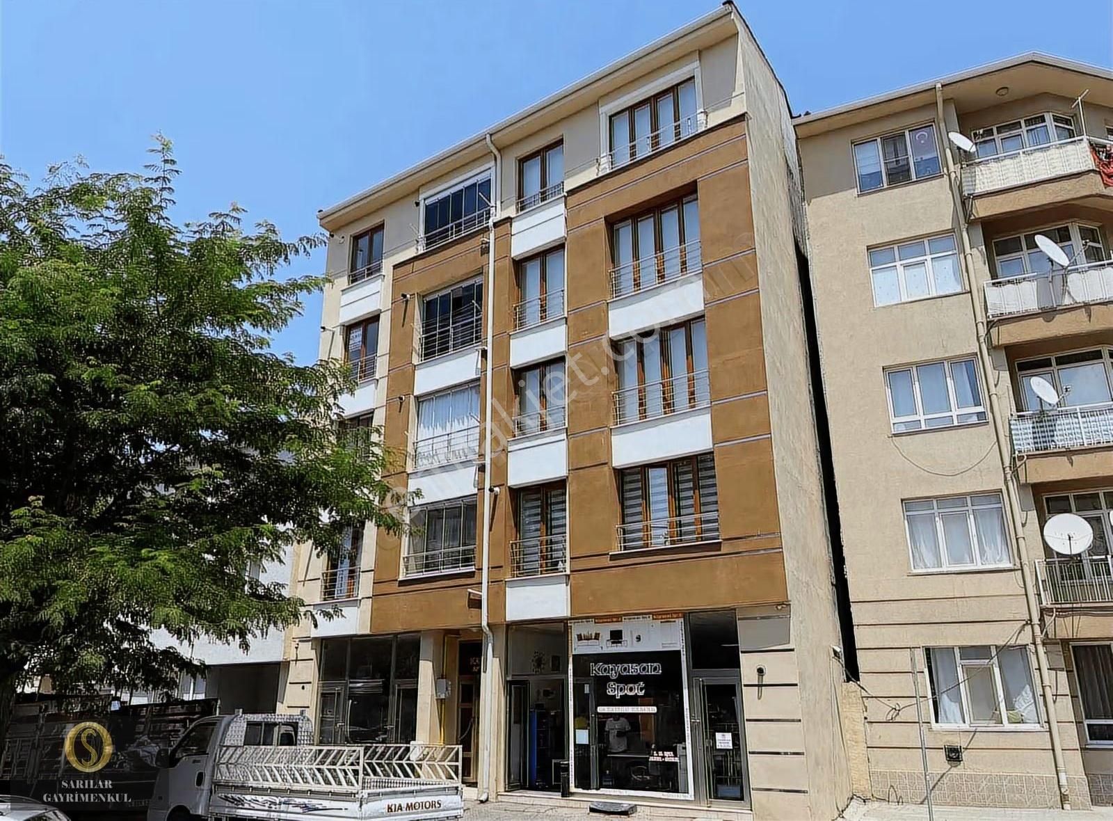 Sarılar Gayrimenkul'den Hat Boyu Cadde Üzeri 1+1 Asansörlü - Görsel 11