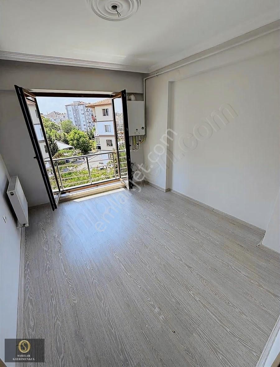 Sarılar Gayrimenkul'den Hat Boyu Cadde Üzeri 1+1 Asansörlü - Görsel 8