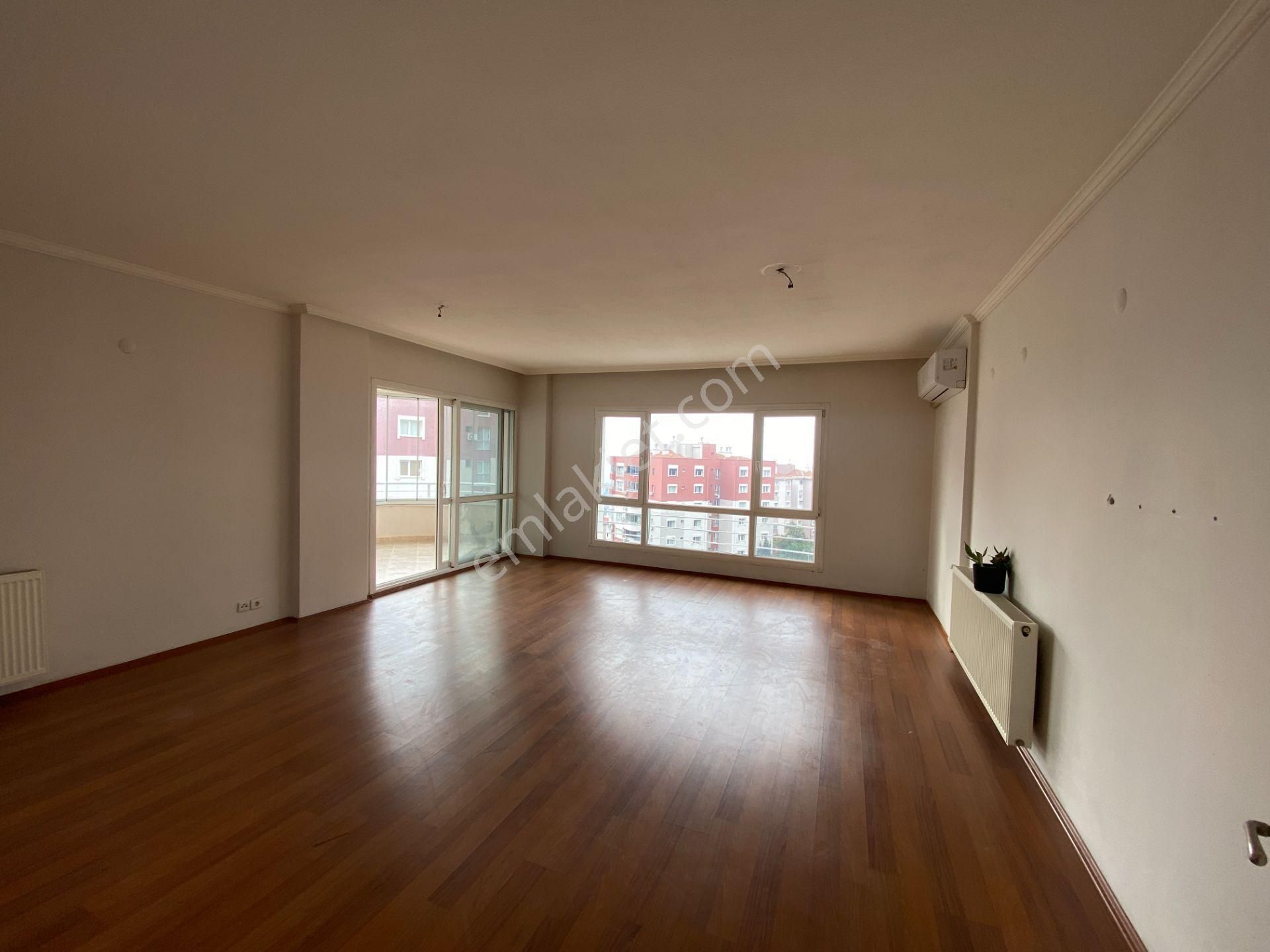 Körfez Mahallesi’nin En Güzel Konumunda Ferah Ve Geniş 4+1 Kiralık Daire - Görsel 6