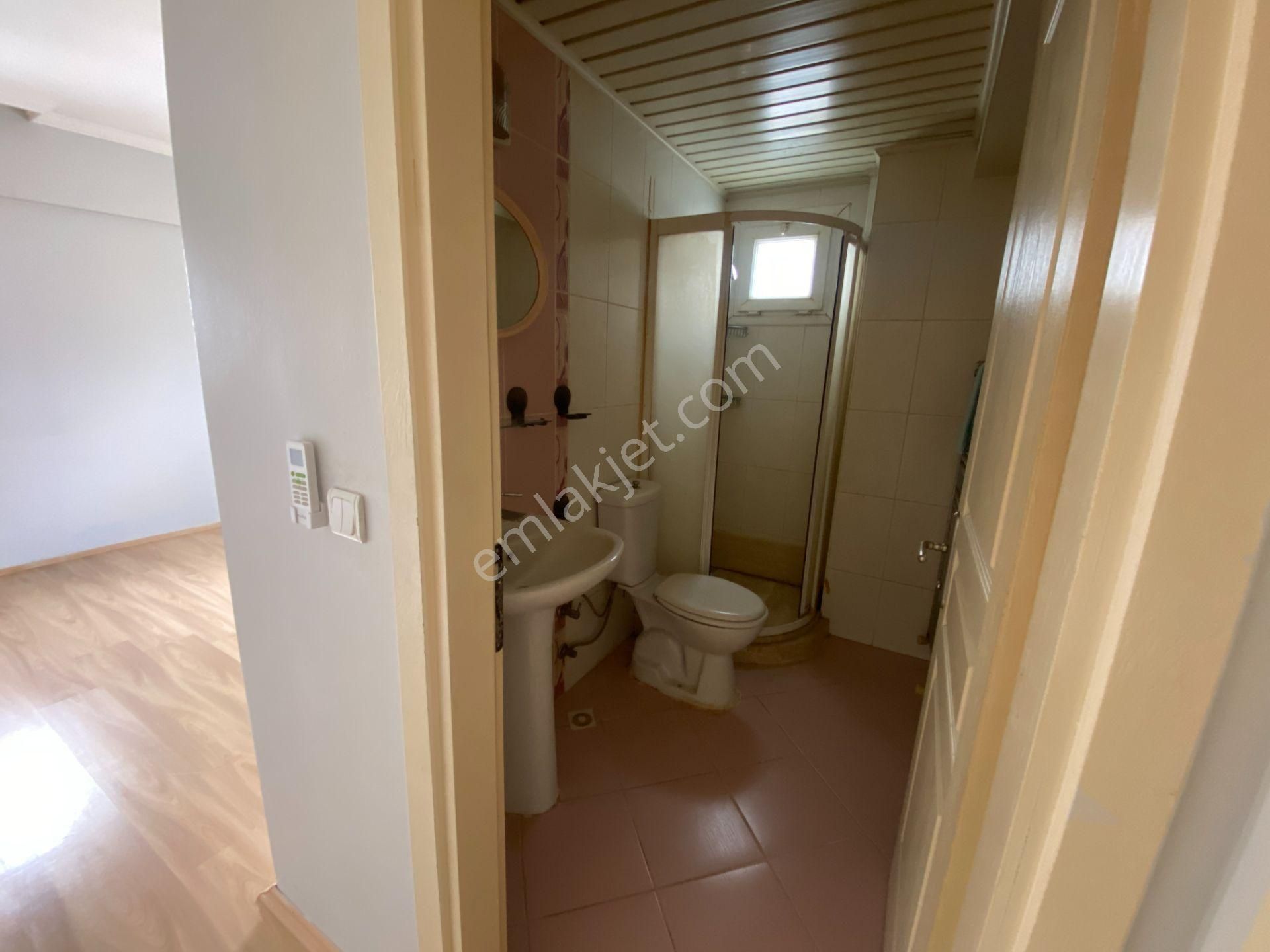 Körfez Mahallesi’nin En Güzel Konumunda Ferah Ve Geniş 4+1 Kiralık Daire - Görsel 21