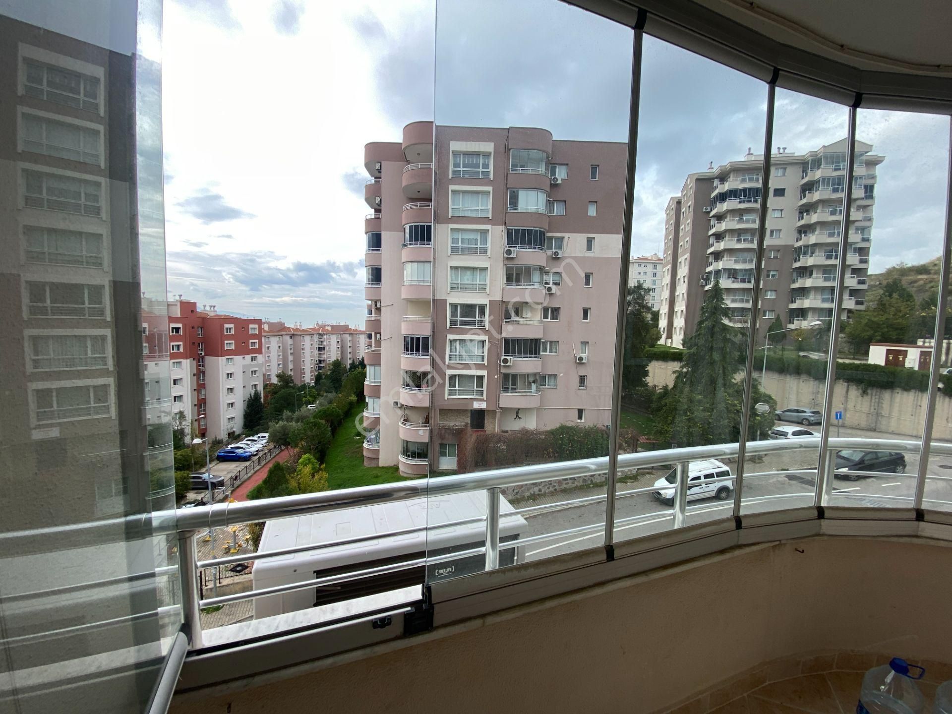 Körfez Mahallesi’nin En Güzel Konumunda Ferah Ve Geniş 4+1 Kiralık Daire - Görsel 26