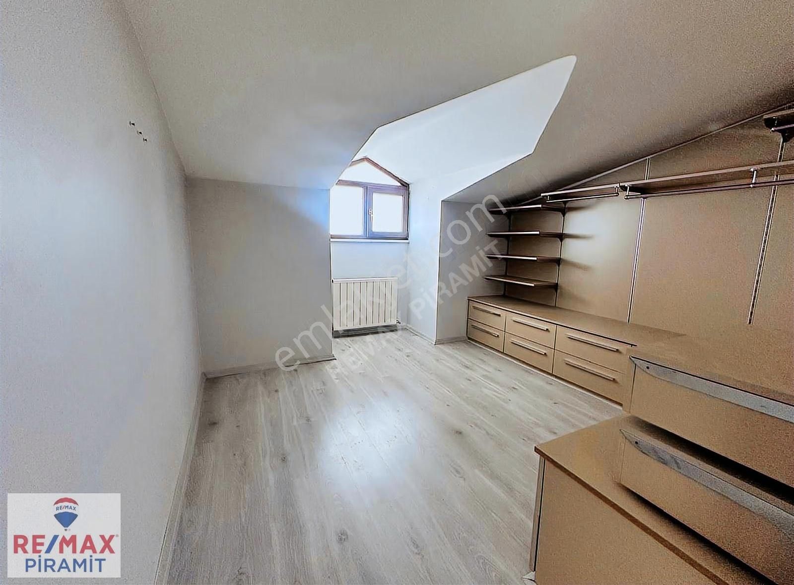 Acıbadem Sonbahar Sokakta Geniş Teraslı Aydınlık Dubleks Kiralık - Görsel 28