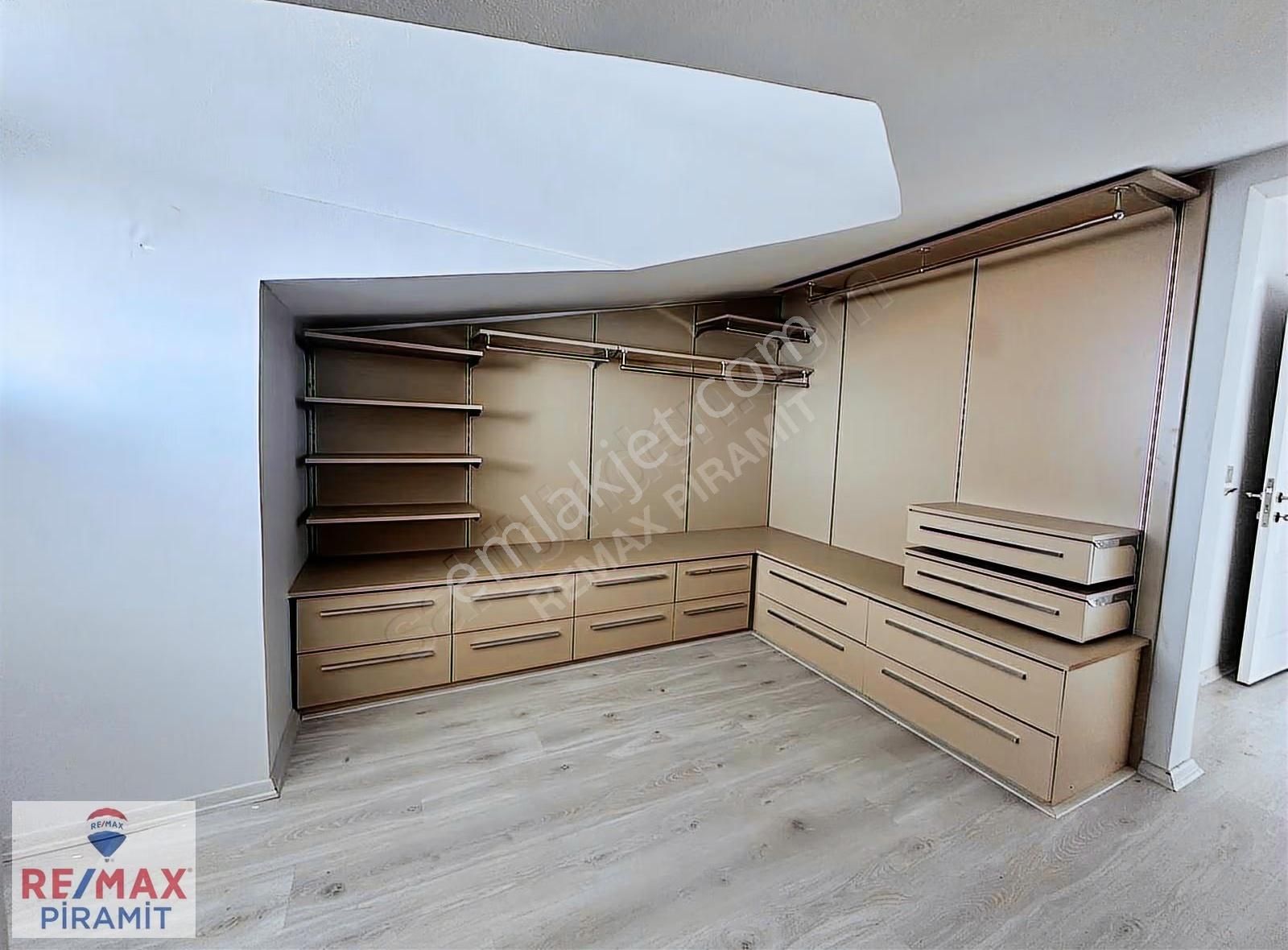 Acıbadem Sonbahar Sokakta Geniş Teraslı Aydınlık Dubleks Kiralık - Görsel 3