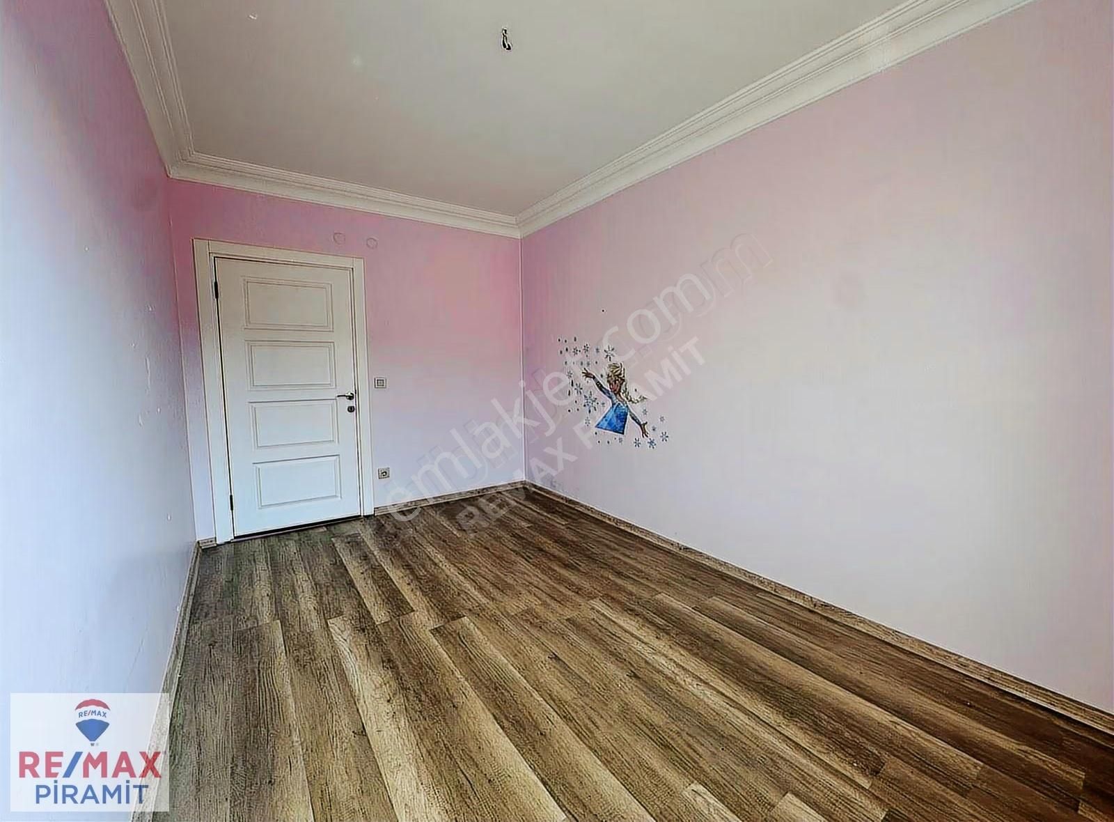 Acıbadem Sonbahar Sokakta Geniş Teraslı Aydınlık Dubleks Kiralık - Görsel 18