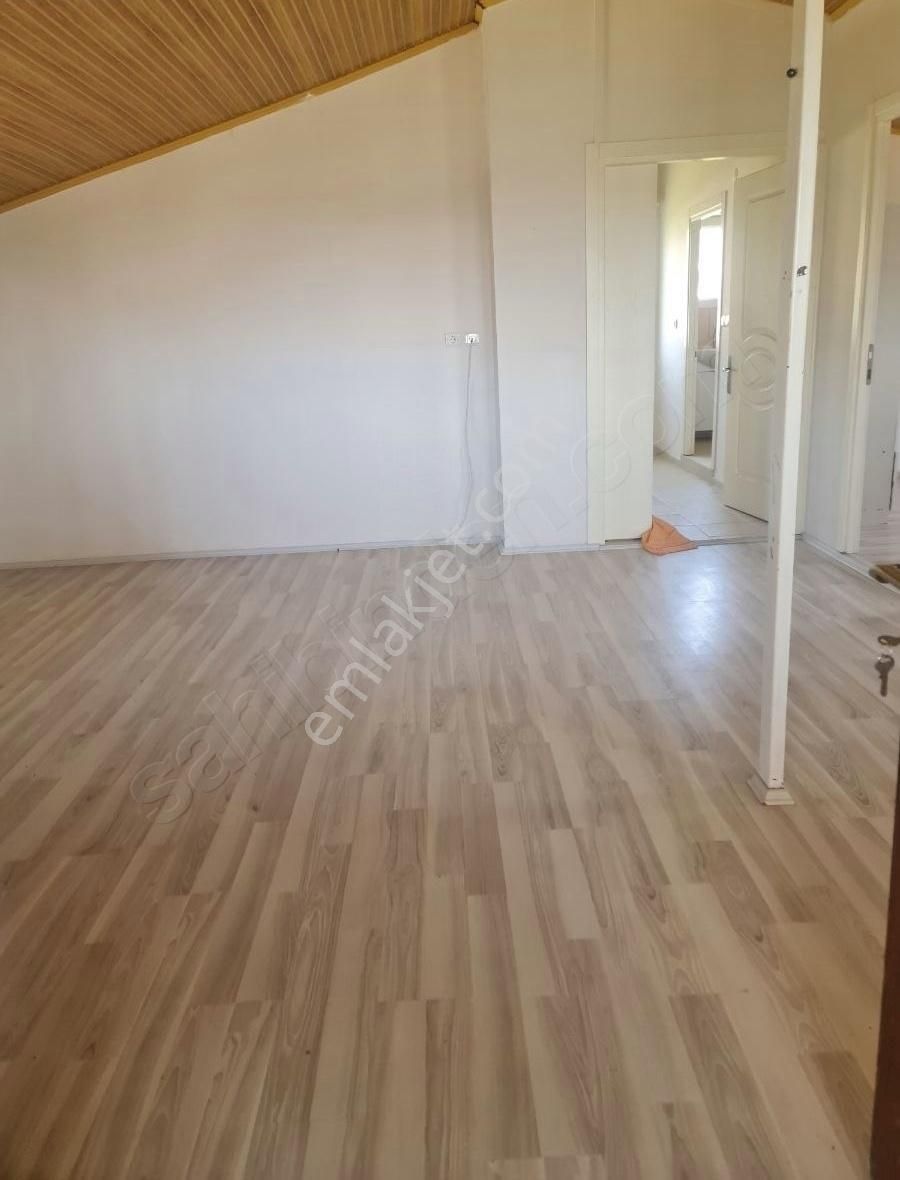 Çiftlik Mh.2+1 Kiralık Çatı Katı - Görsel 10